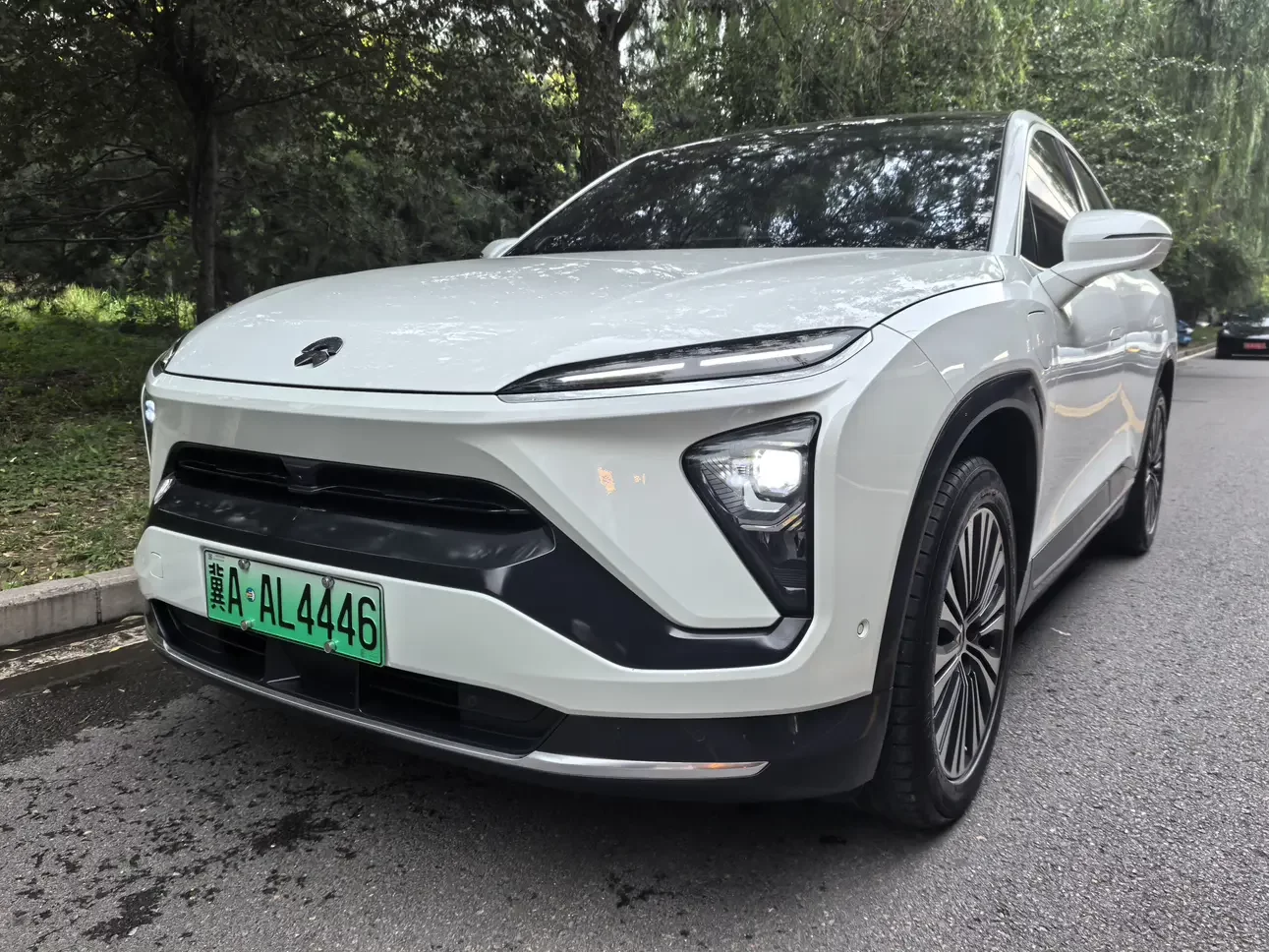NIO EC6  из Китая