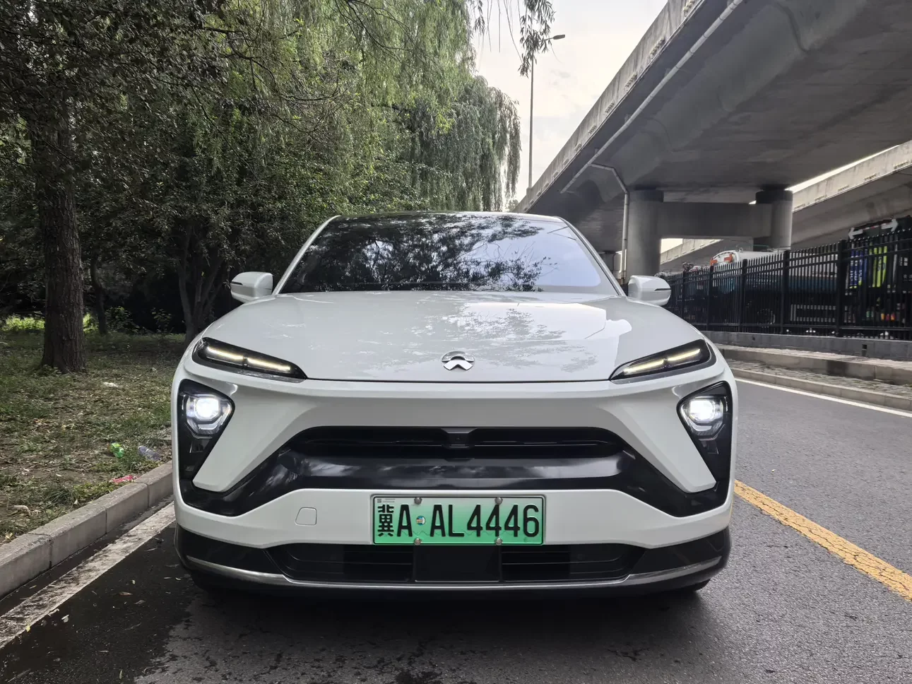 NIO EC6  из Китая