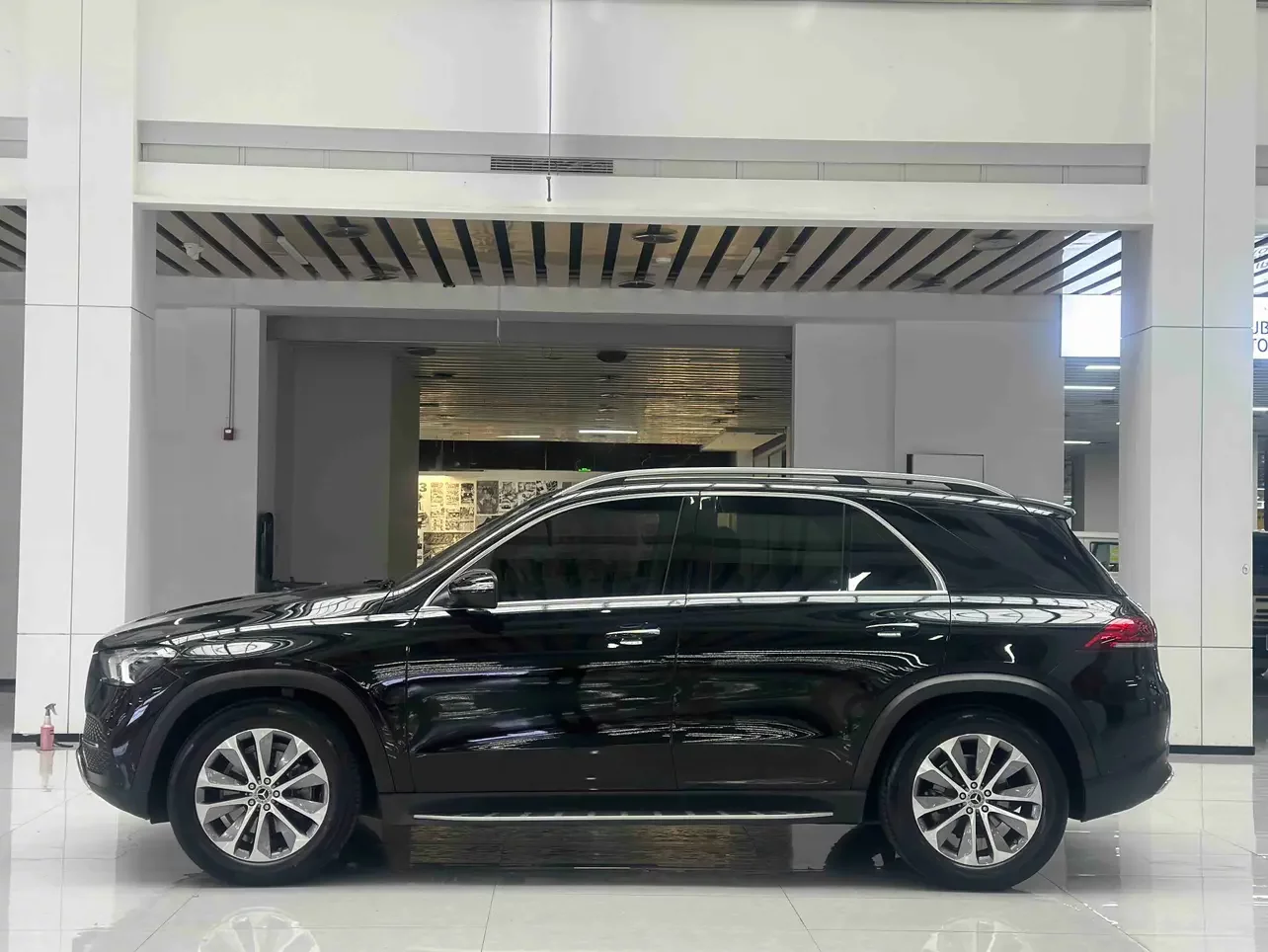 Mercedes-Benz GLE (Imported)