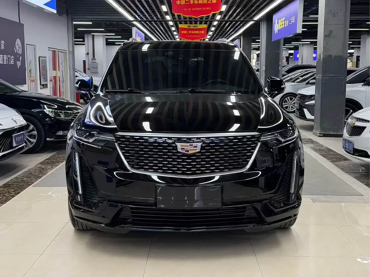 Cadillac XT6