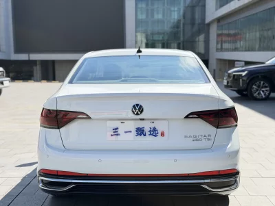 Volkswagen Sagitar