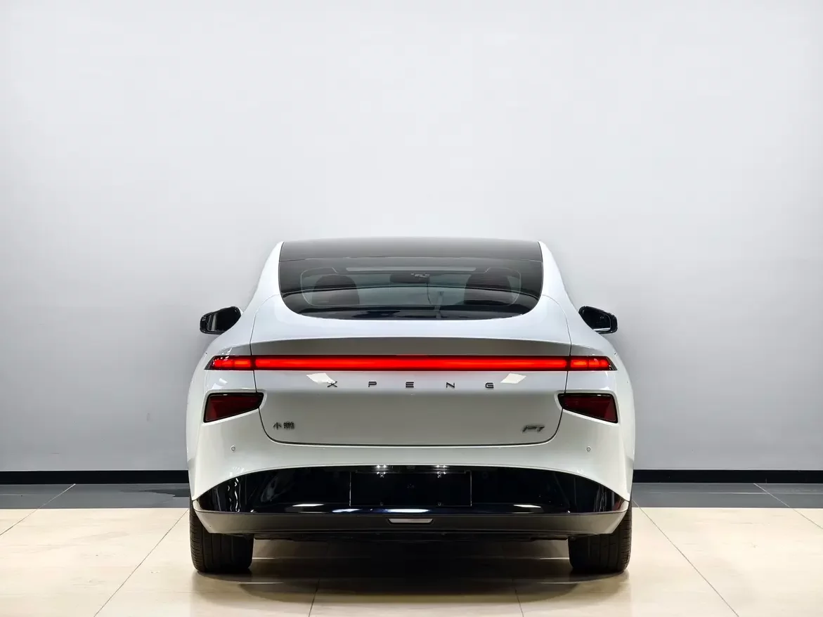 Xpeng P7