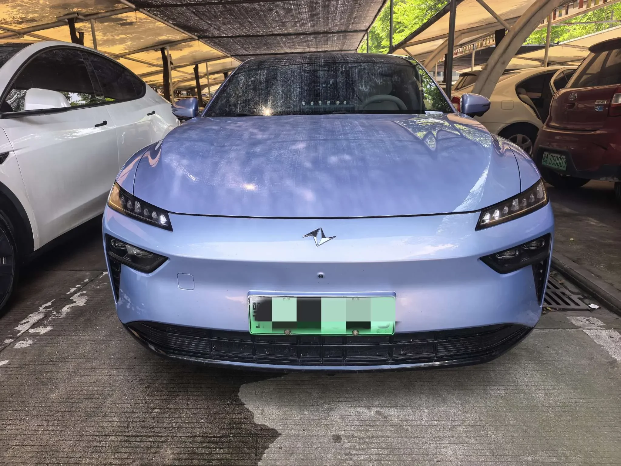 Dongfeng Yipai 007  из Китая