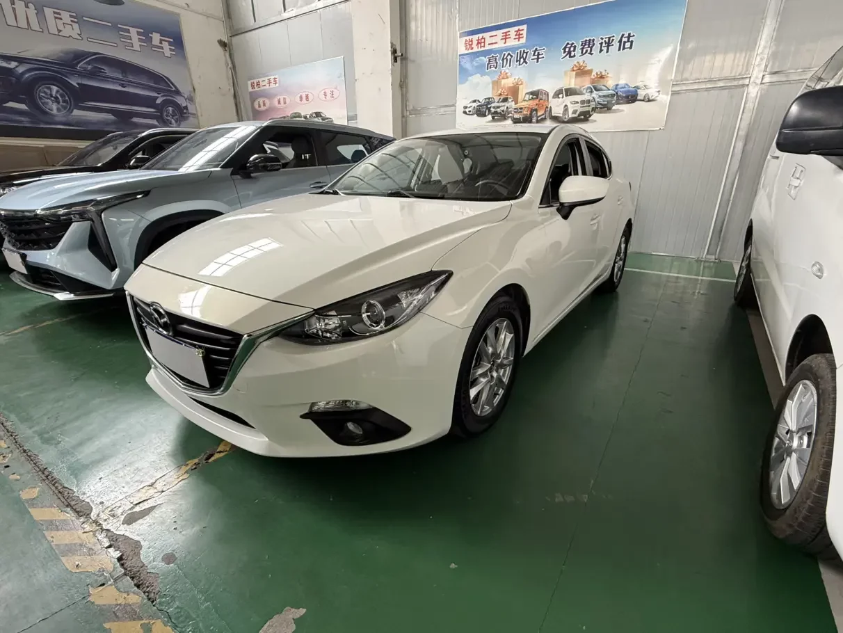 Mazda Axela