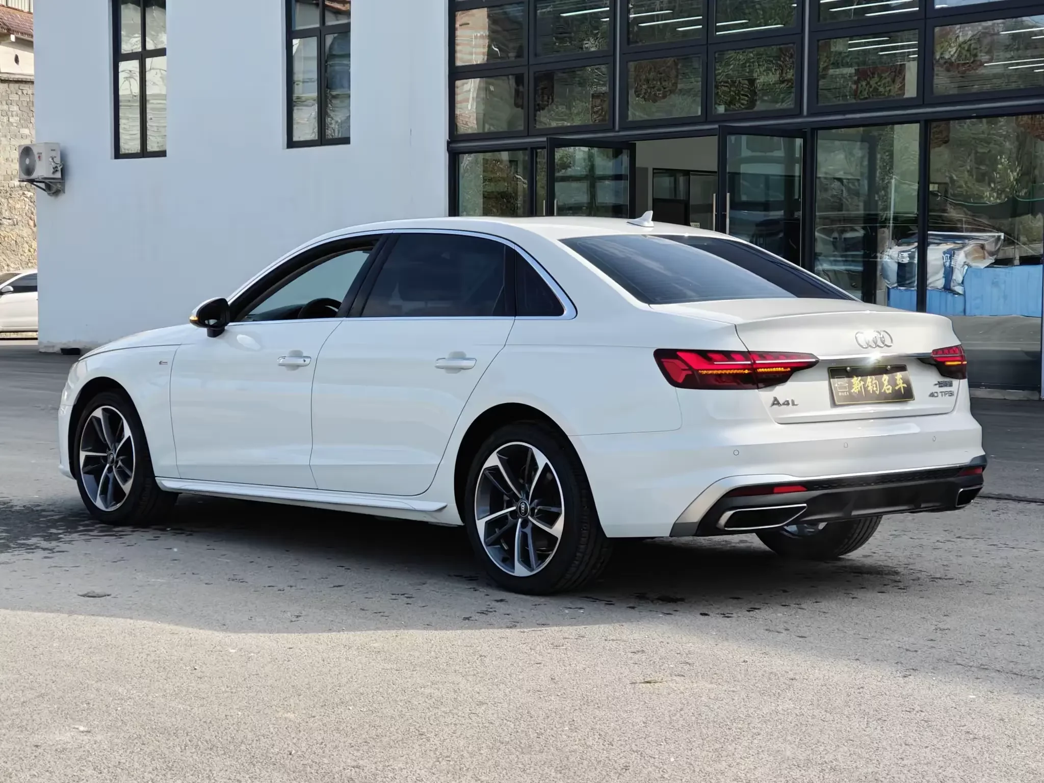 Audi A4L
