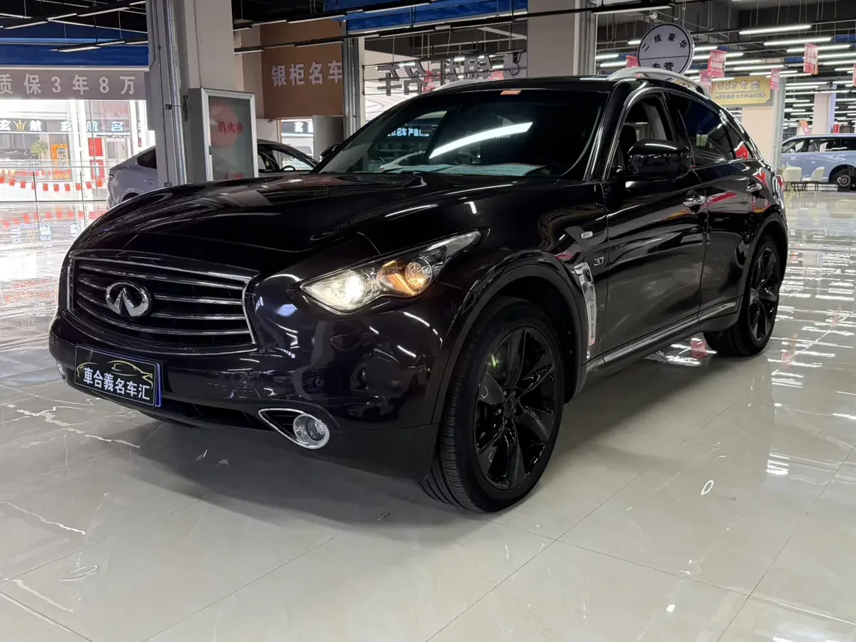 Infiniti QX70  из Китая