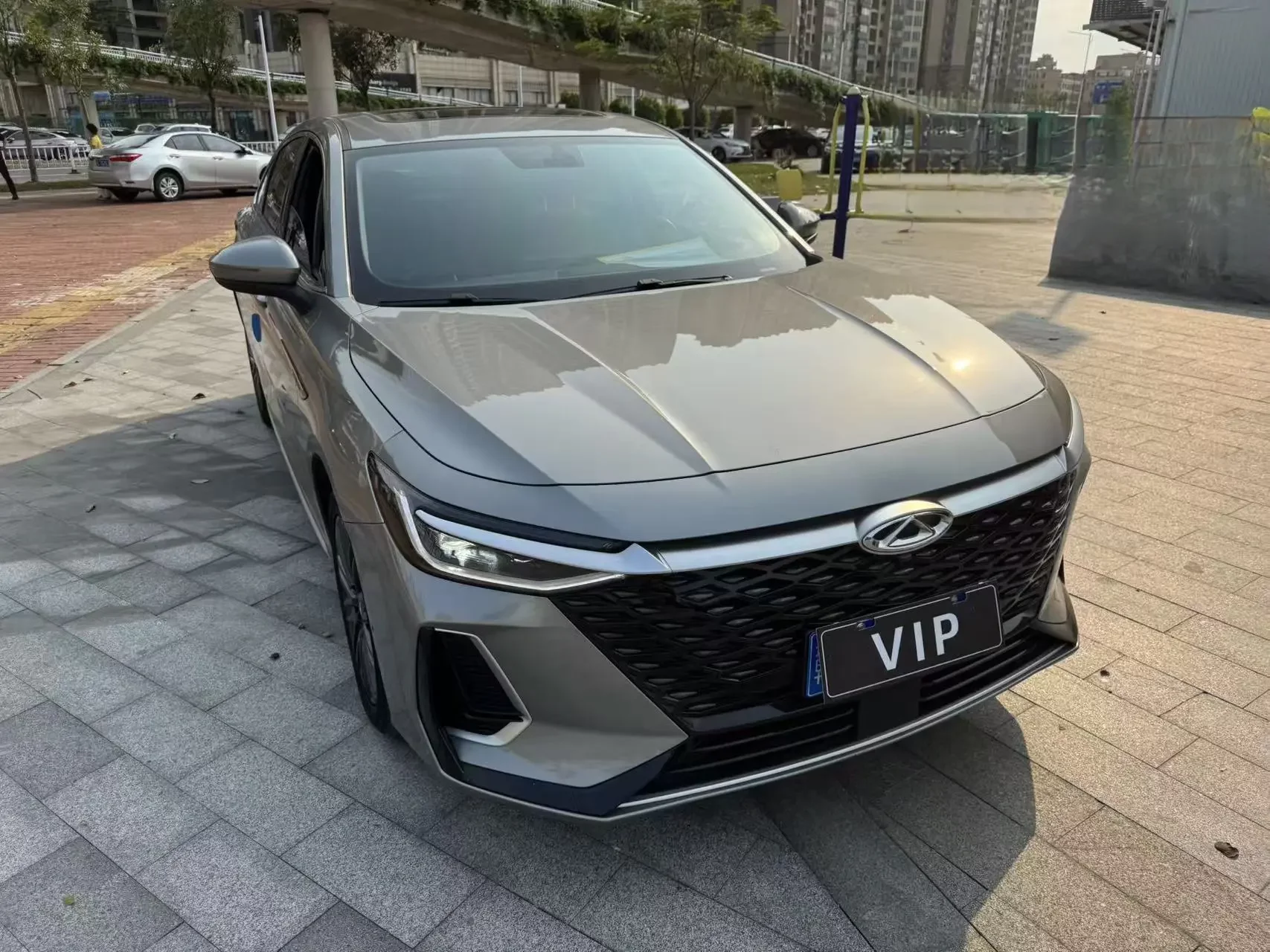 Chery Arrizo 8