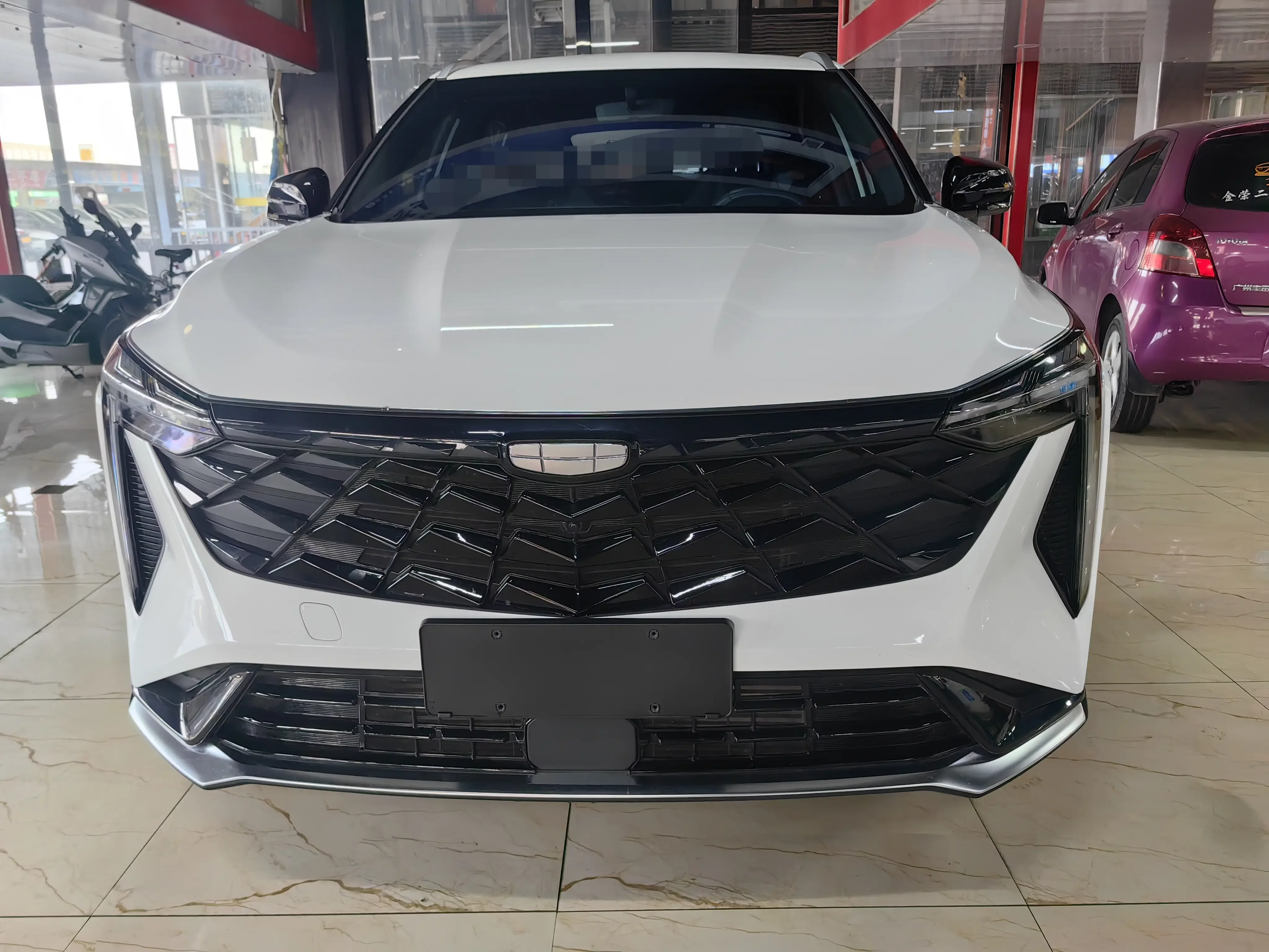 Geely Atlas