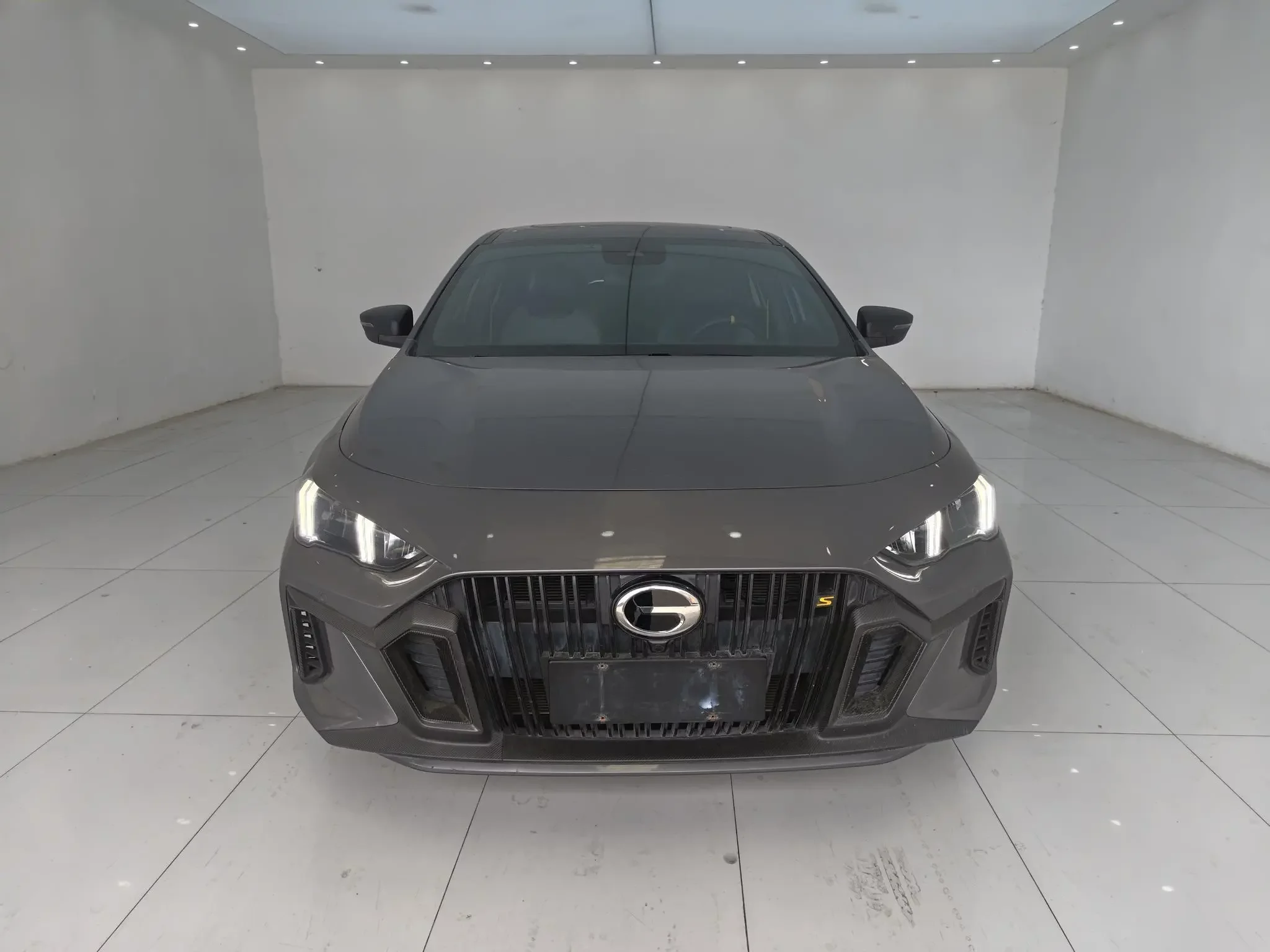 GAC Trumpchi Empow  из Китая