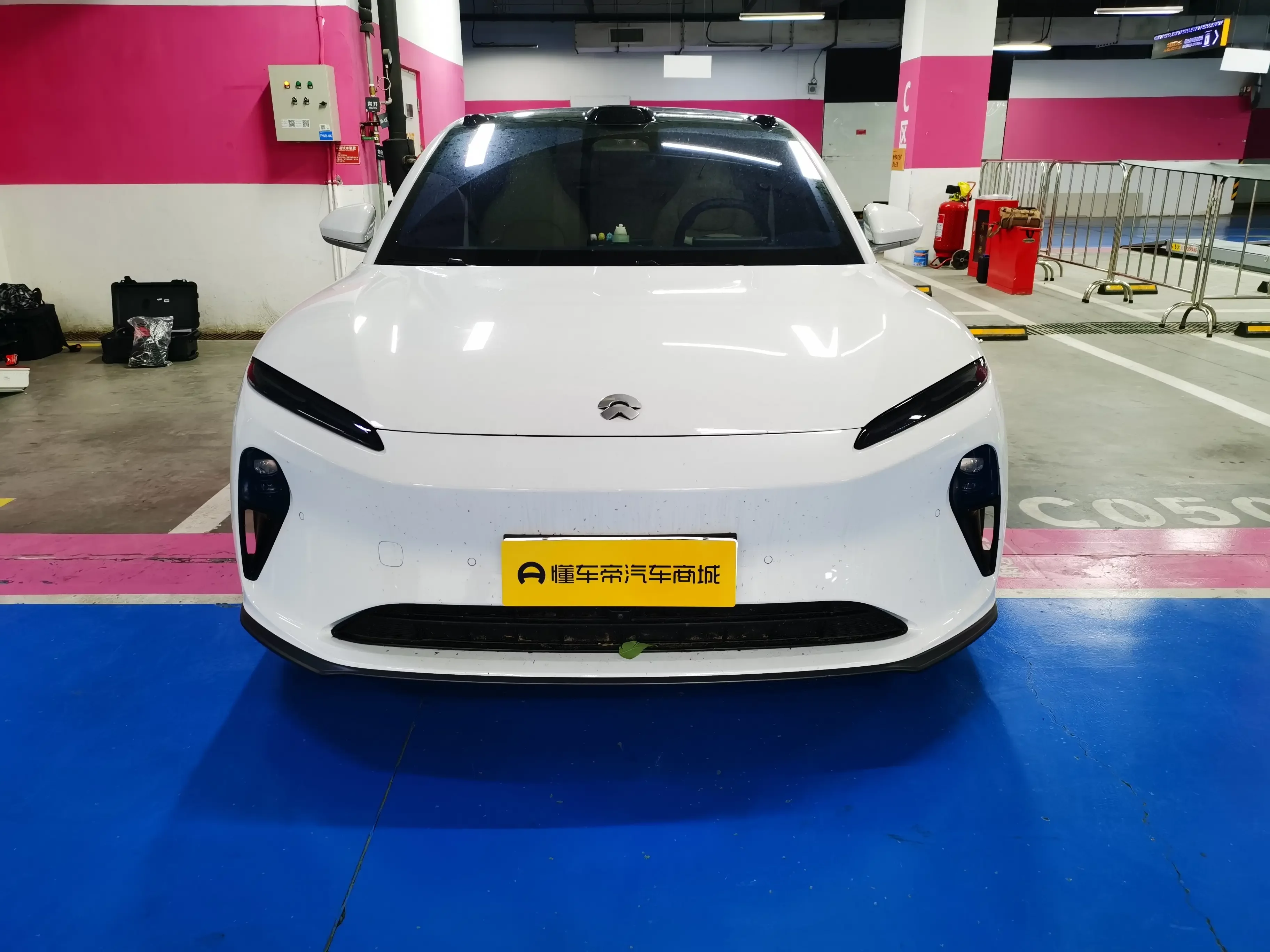 NIO ET5  из Китая