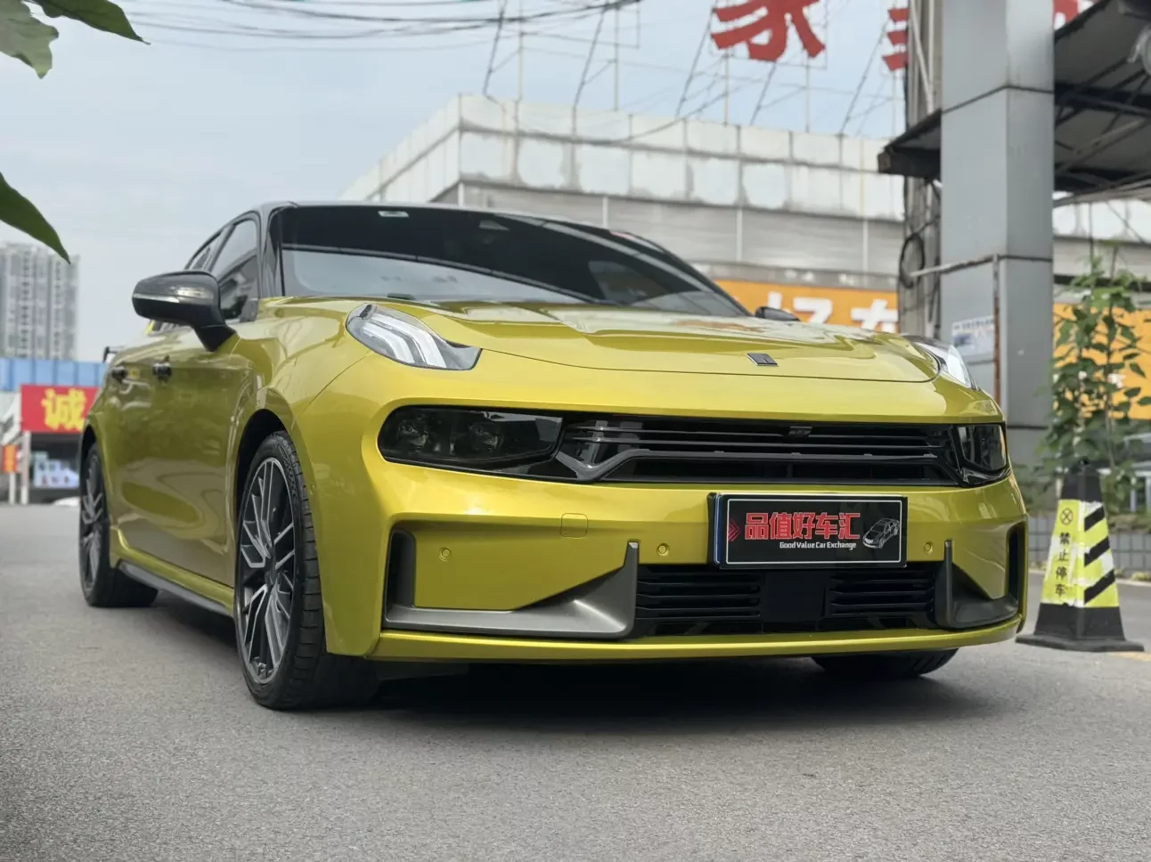 Lynk & Co 03