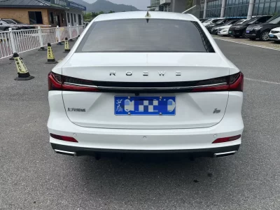 Roewe i5