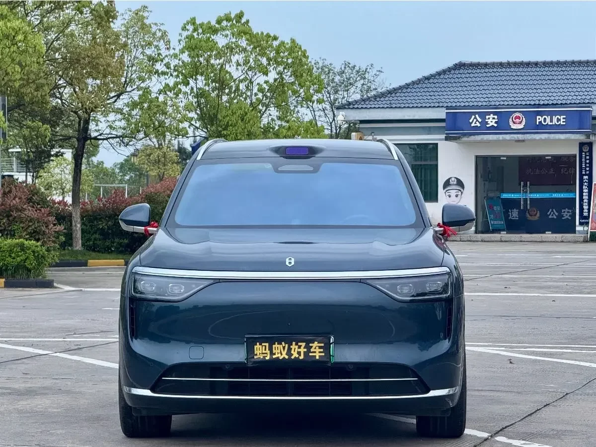AITO QJM8  из Китая