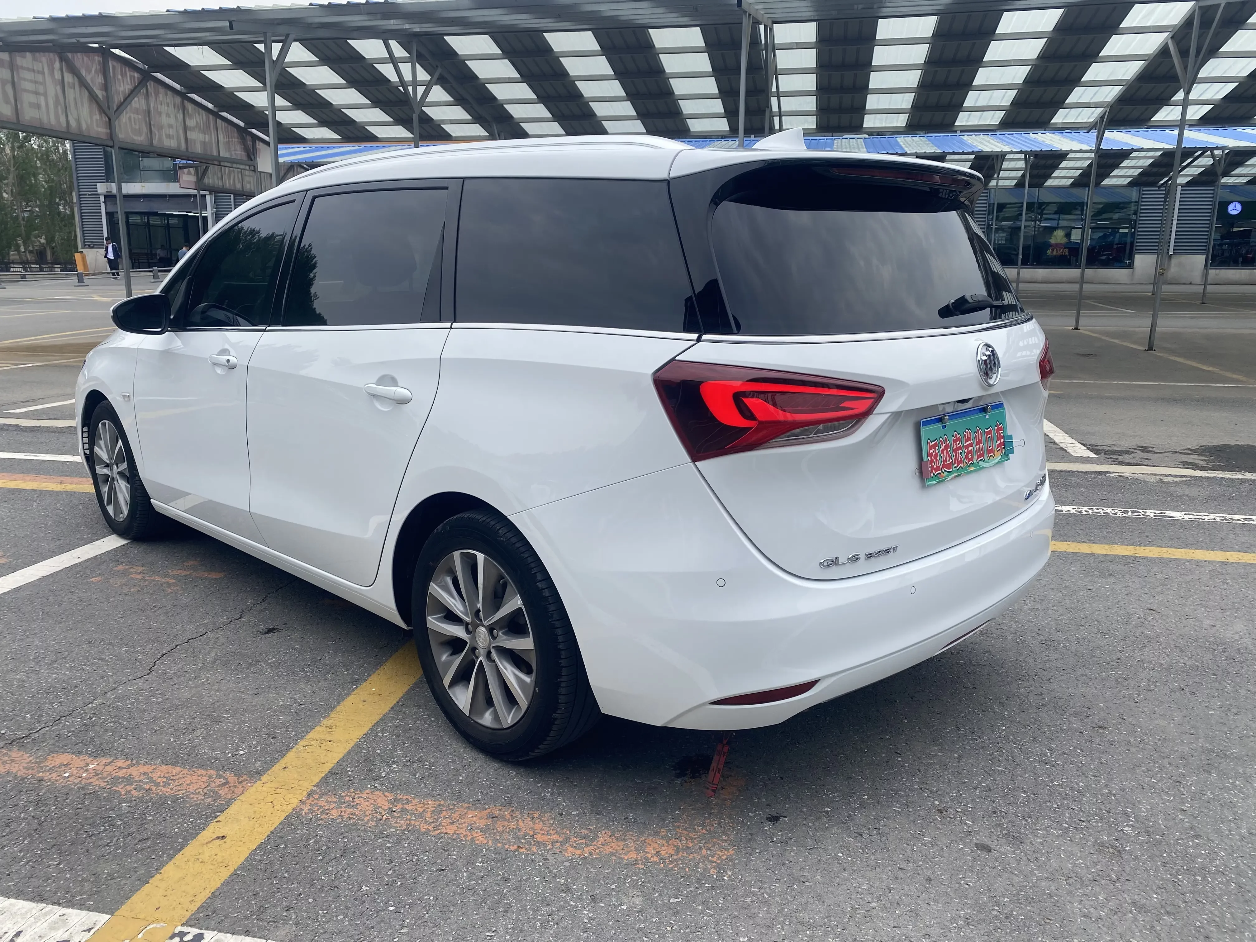 Buick GL6