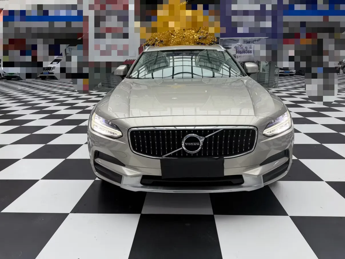 Volvo V90