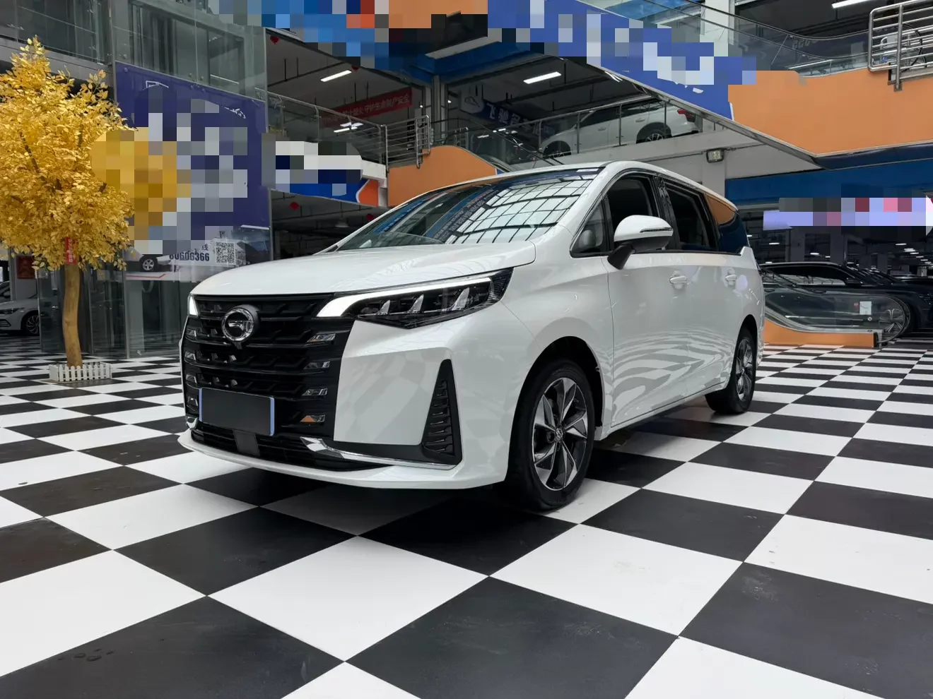 GAC Trumpchi M6  из Китая