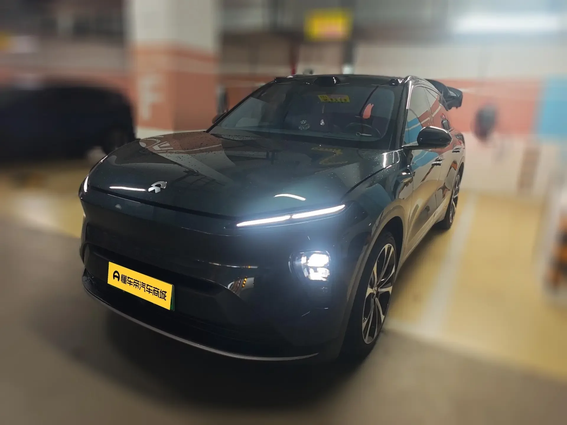 NIO ES8