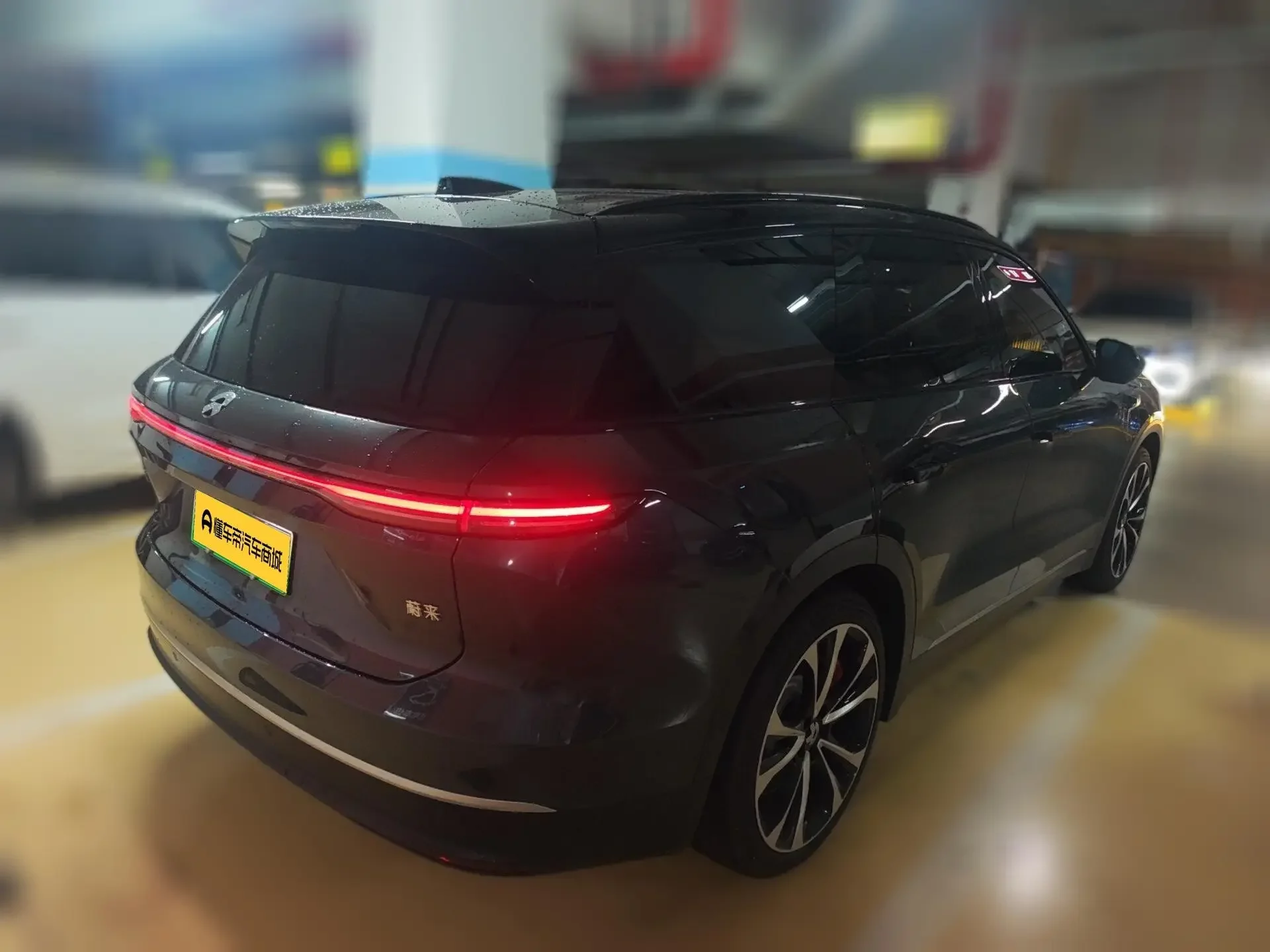 NIO ES8