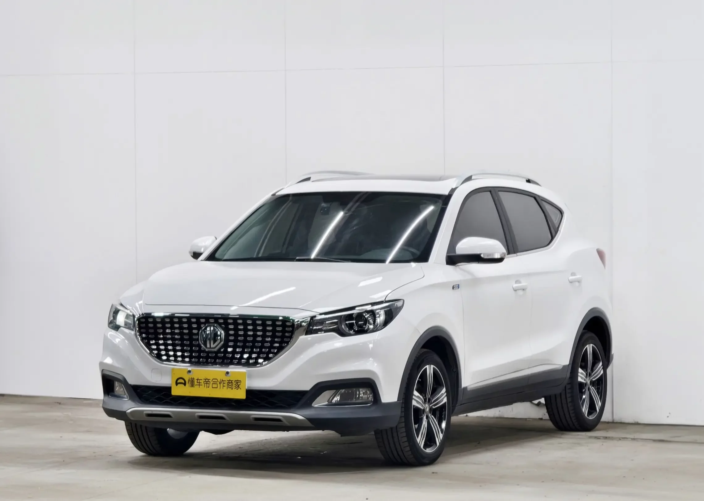 MG ZS
