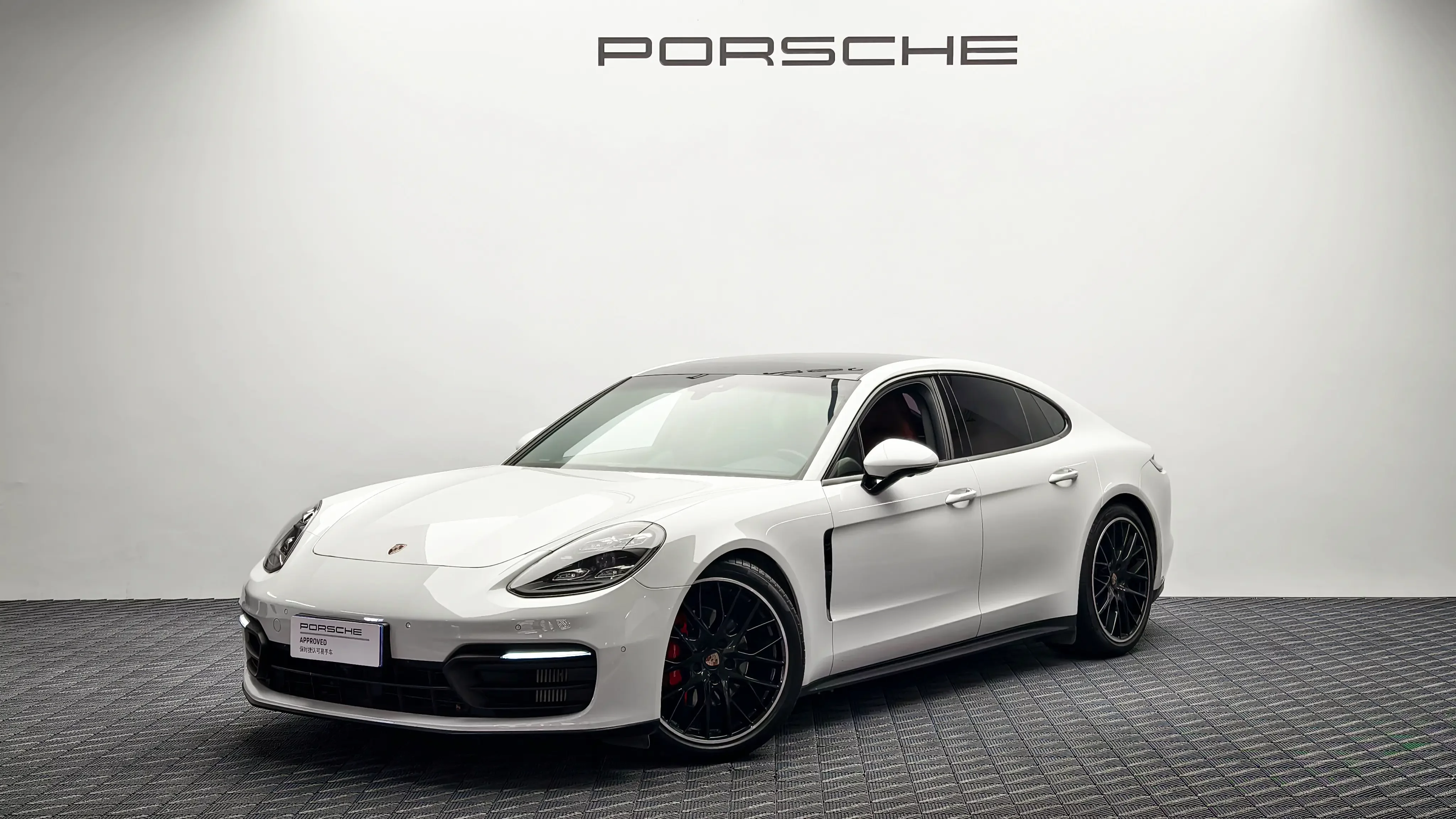Porsche Panamera  из Китая