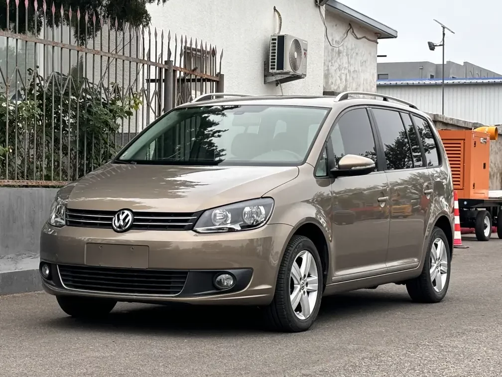 Volkswagen Touran  из Китая