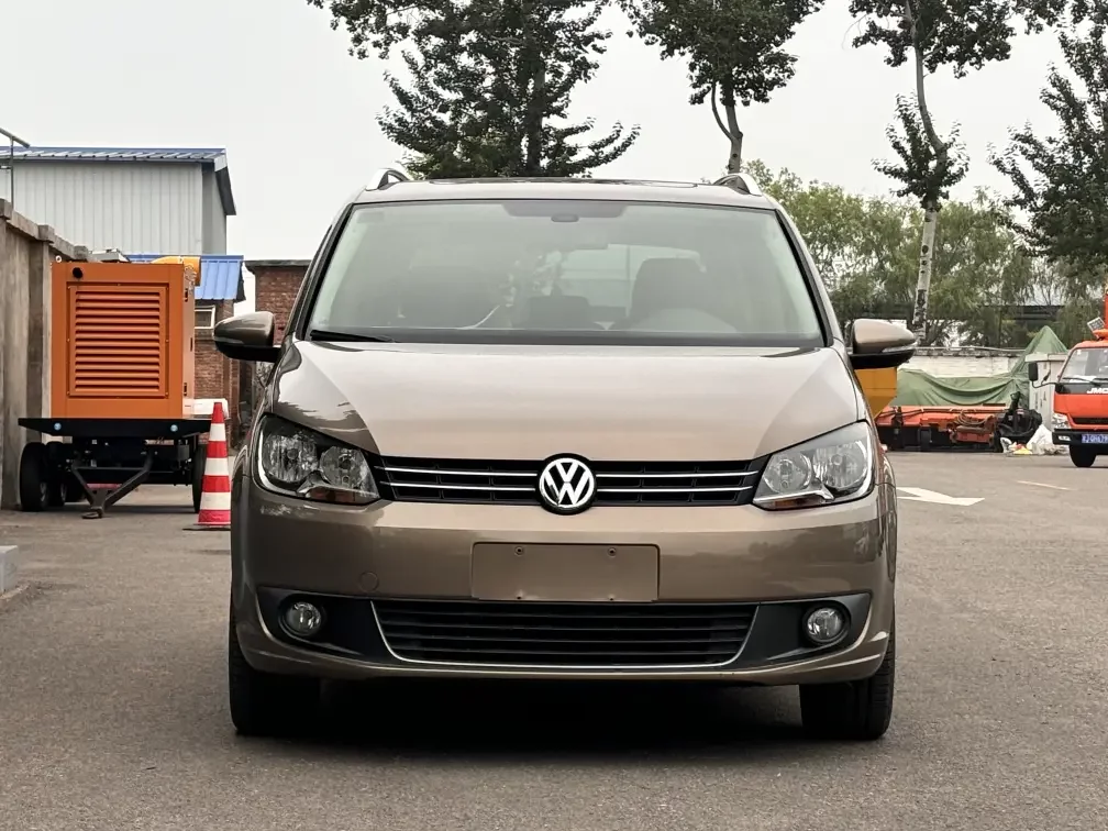 Volkswagen Touran  из Китая