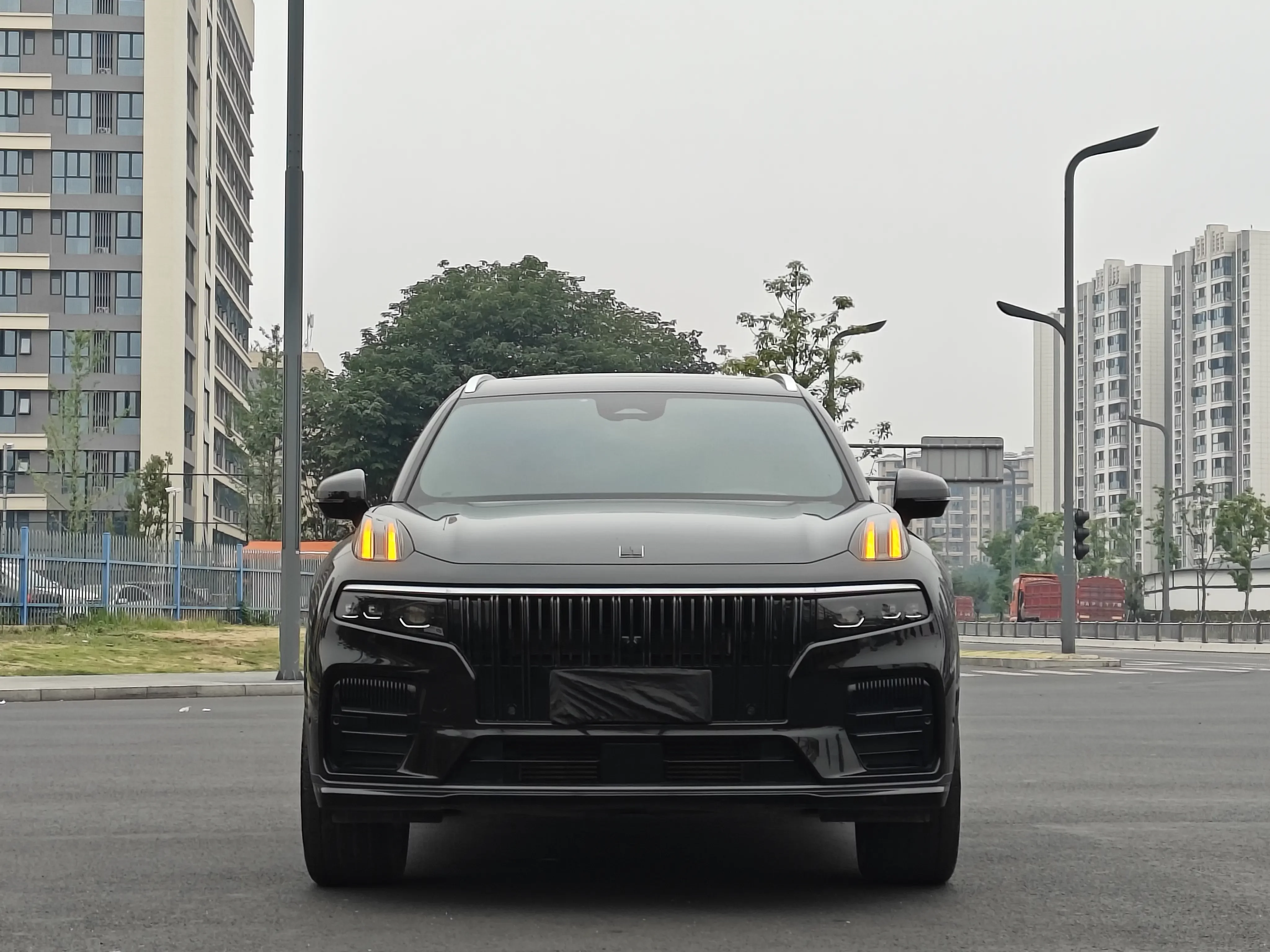 Lynk & Co 09