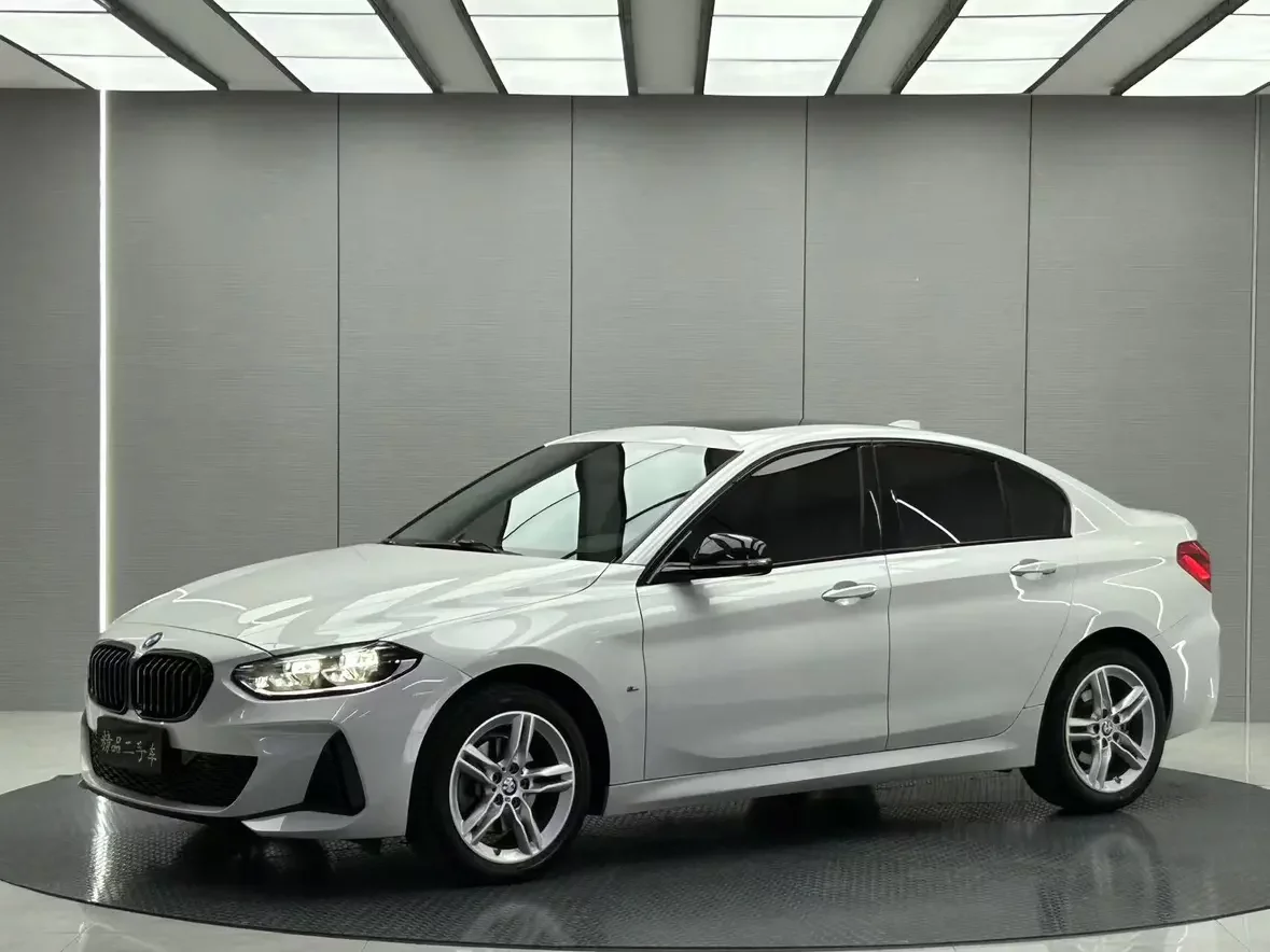 BMW 1-SERIES