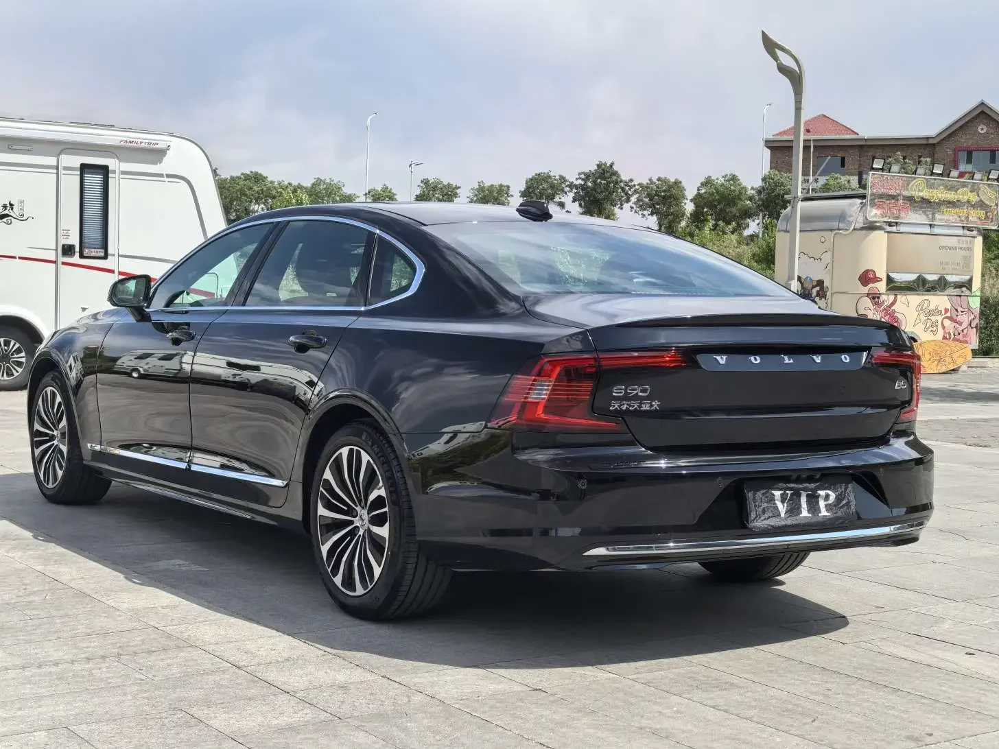 Volvo S90