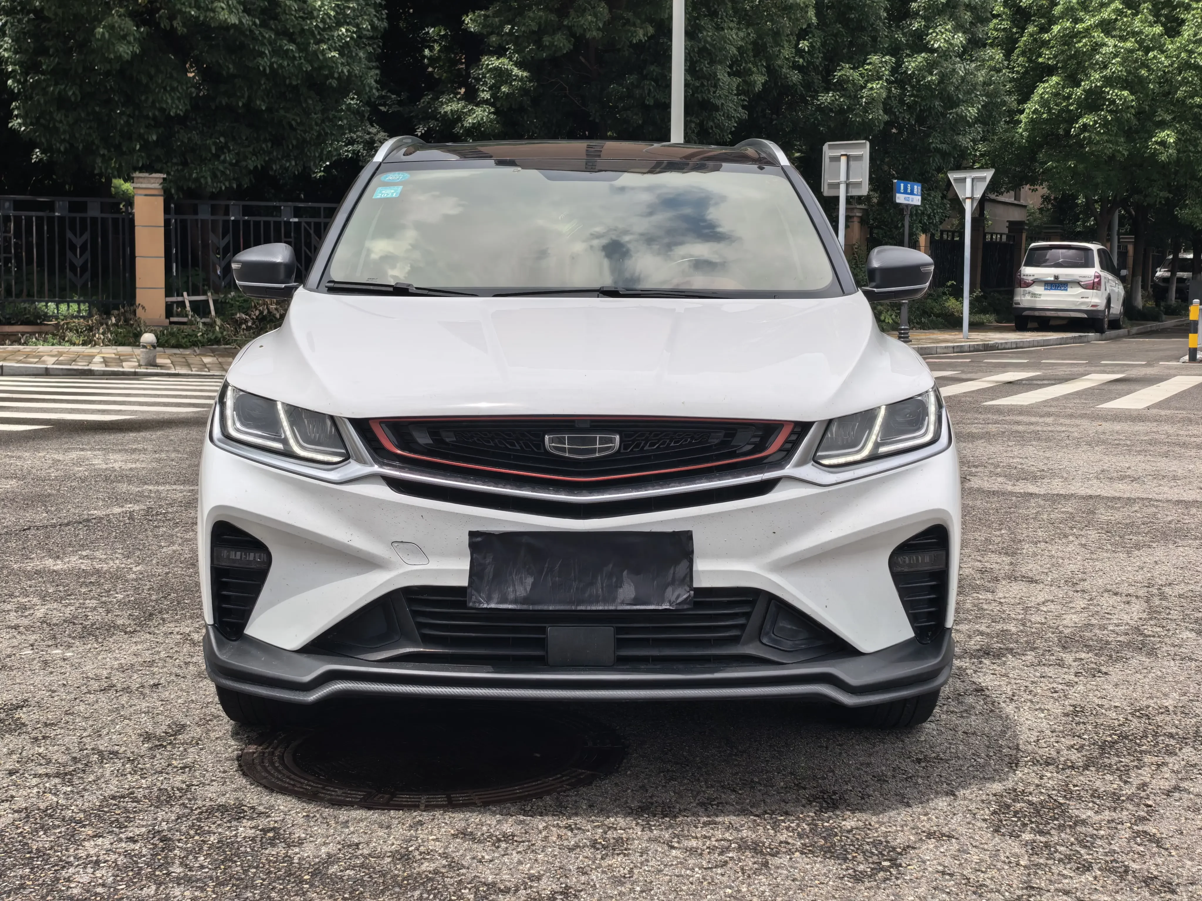 Geely Coolray SX11 (Binyue)  из Китая