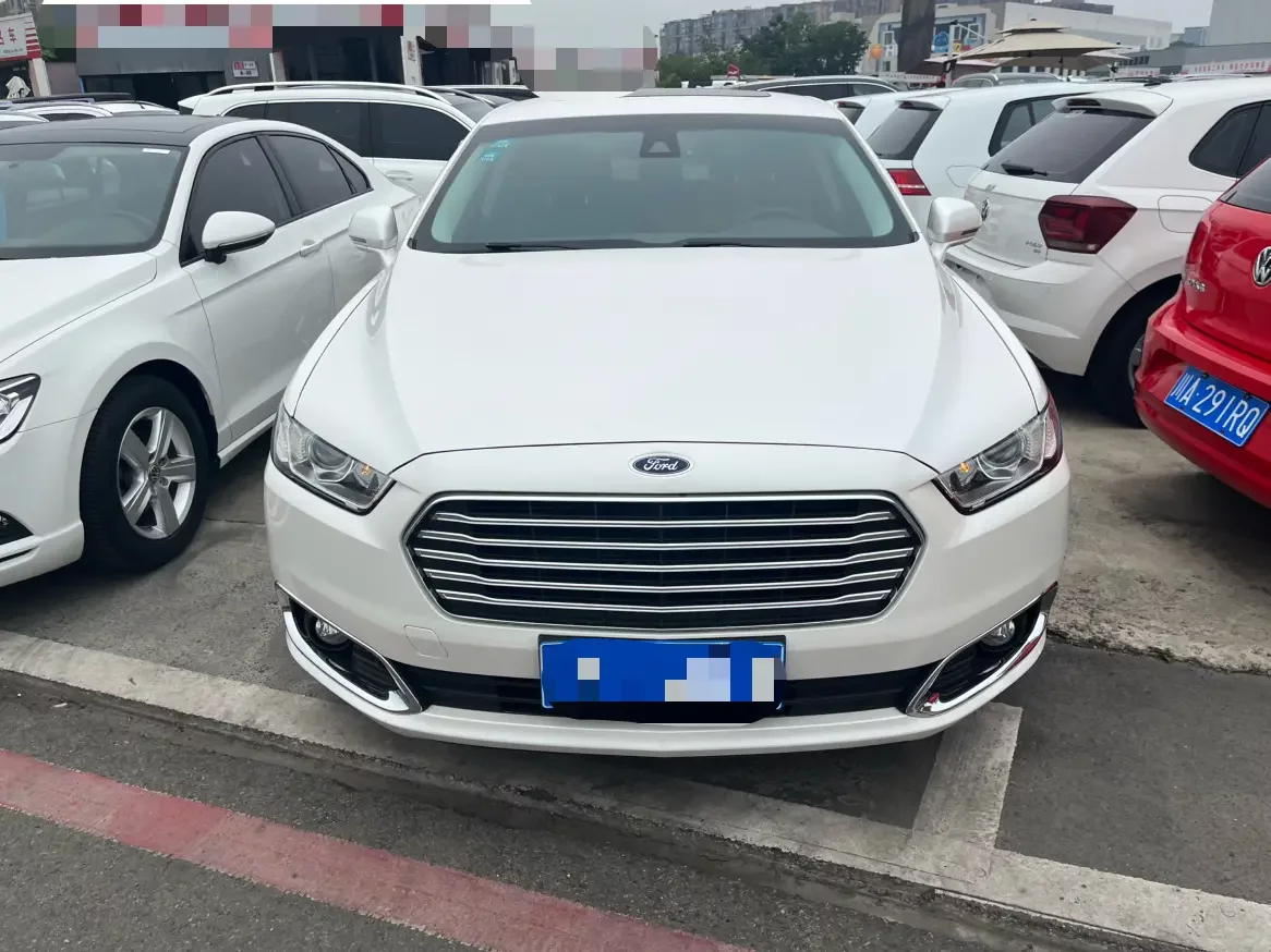 Ford Taurus