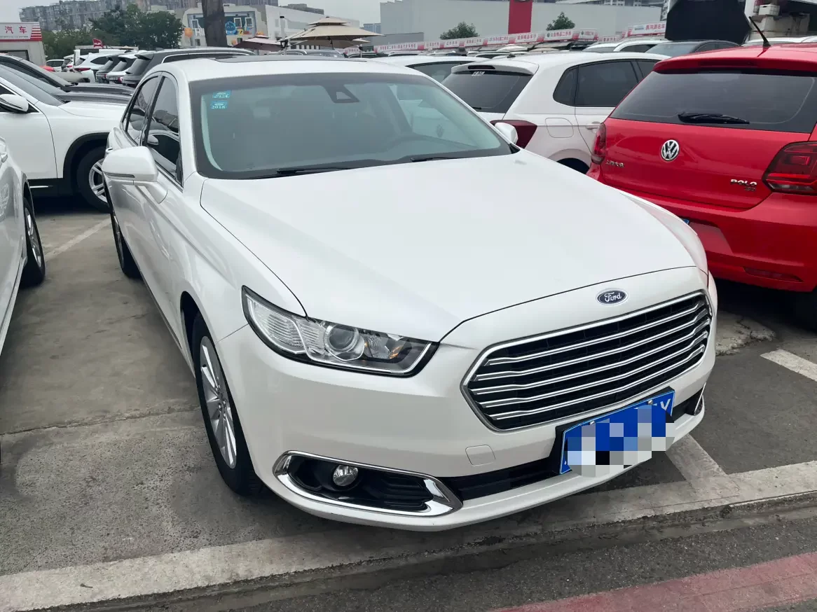 Ford Taurus