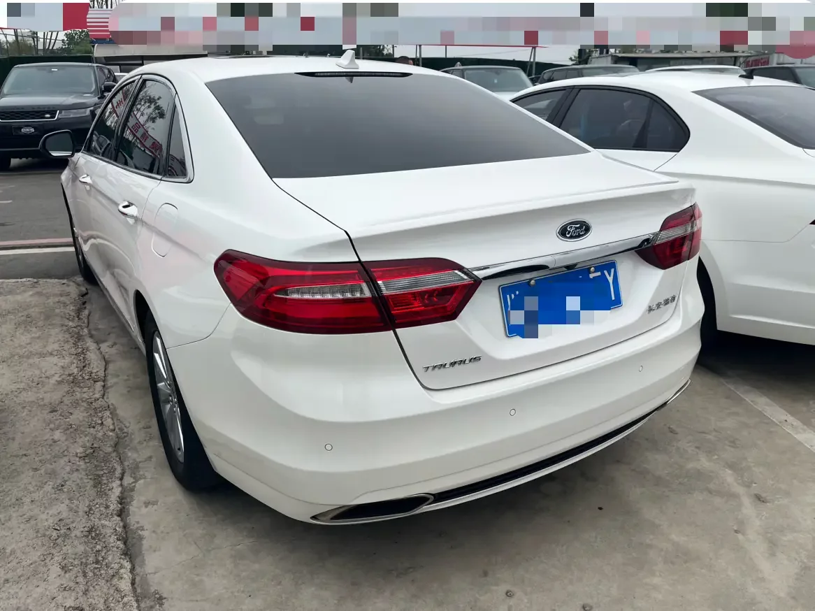 Ford Taurus