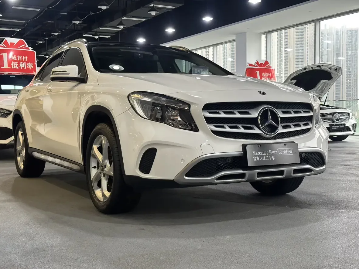 Mercedes-Benz GLA