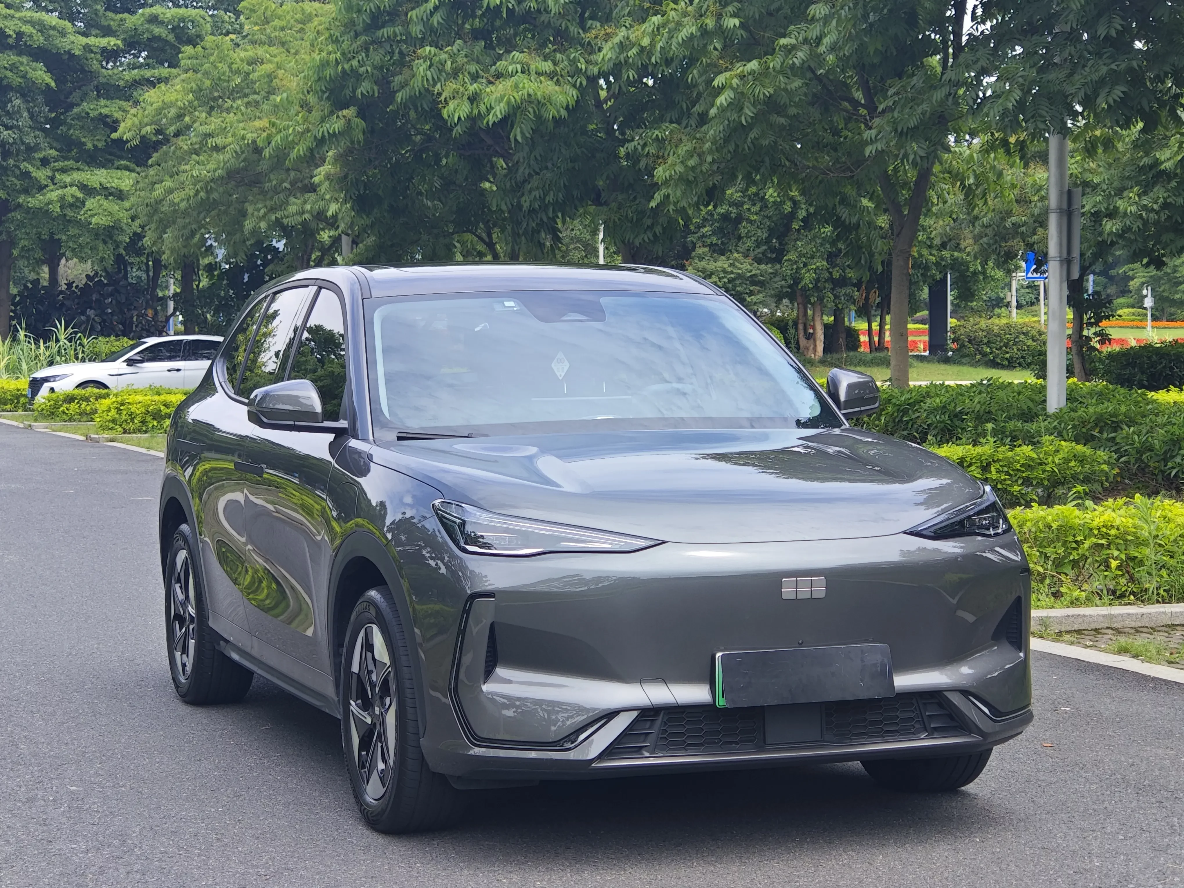 Geely Galaxy E5