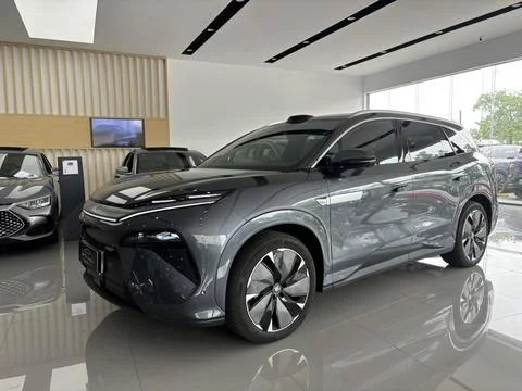 BYD Tang L EV
