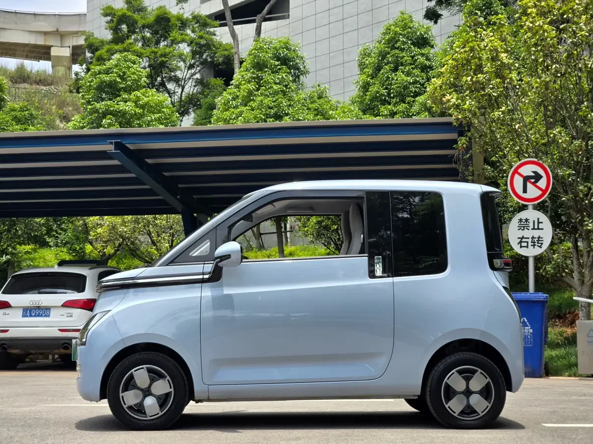 Wuling Air ev clear sky