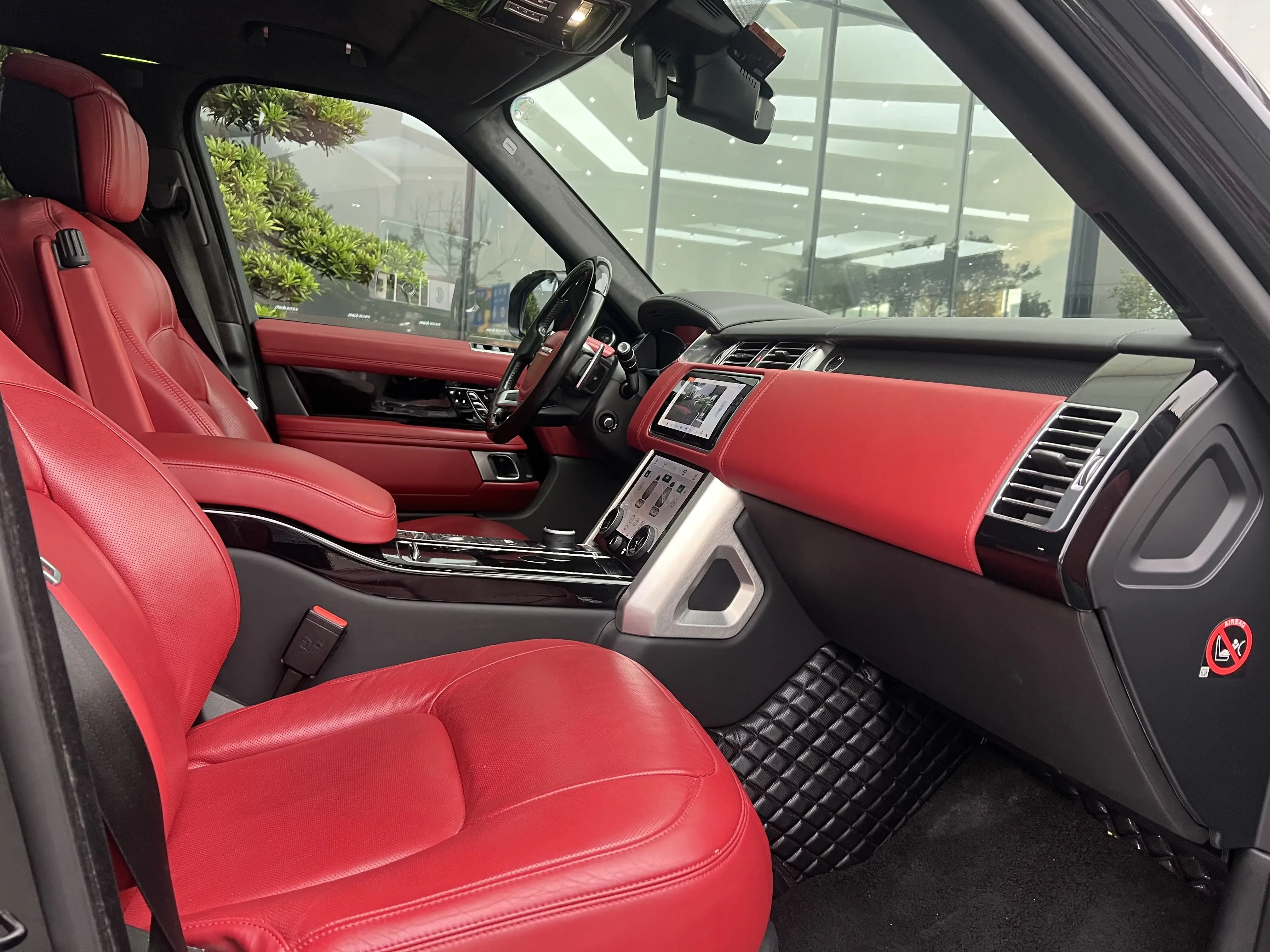 Land Rover range rover