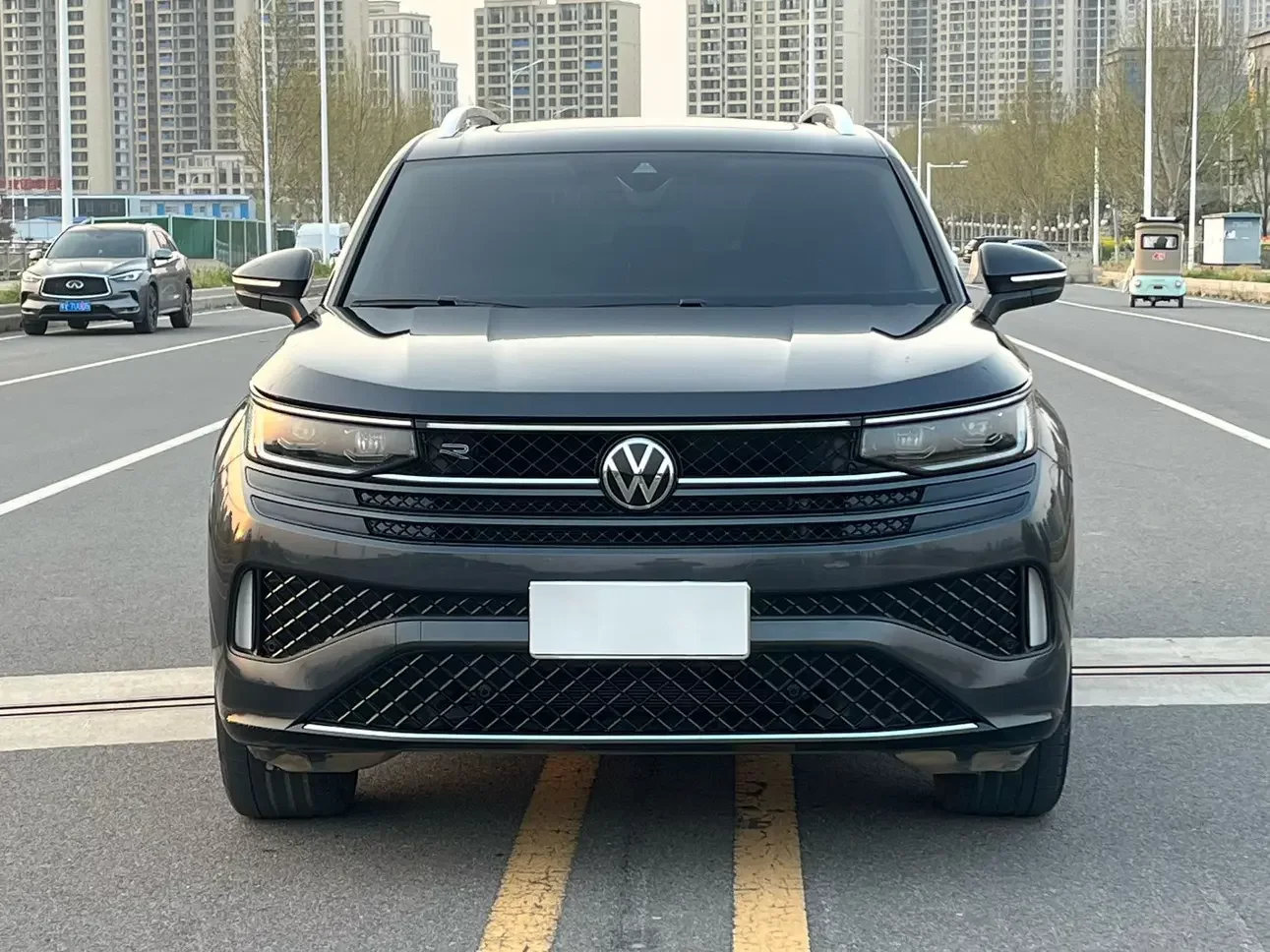 Volkswagen patrol  из Китая
