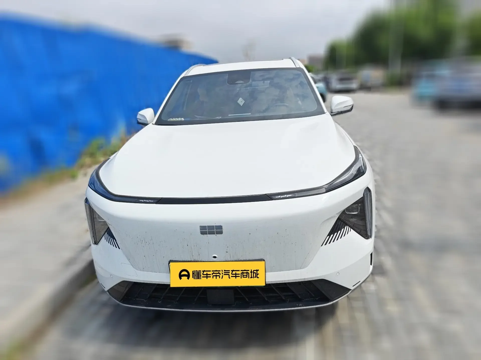 Geely Galaxy L7