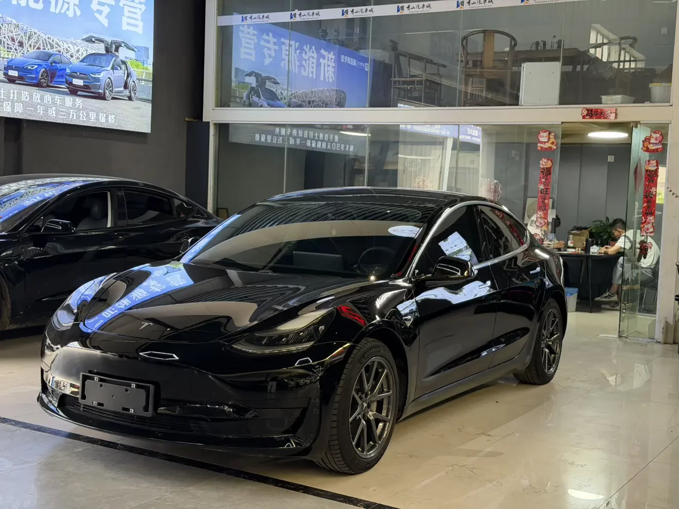 Tesla Model 3  из Китая