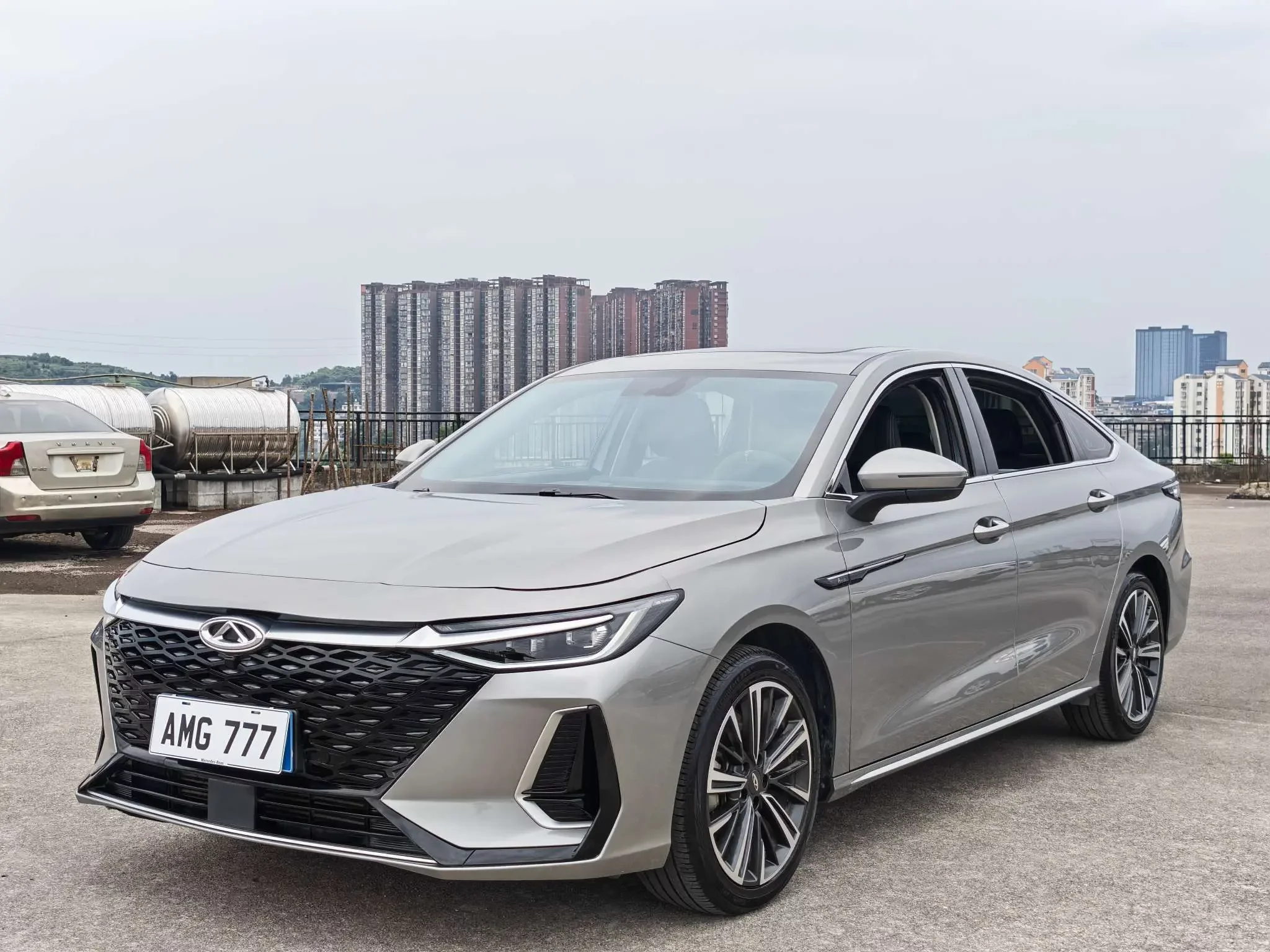 Chery Arrizo 8