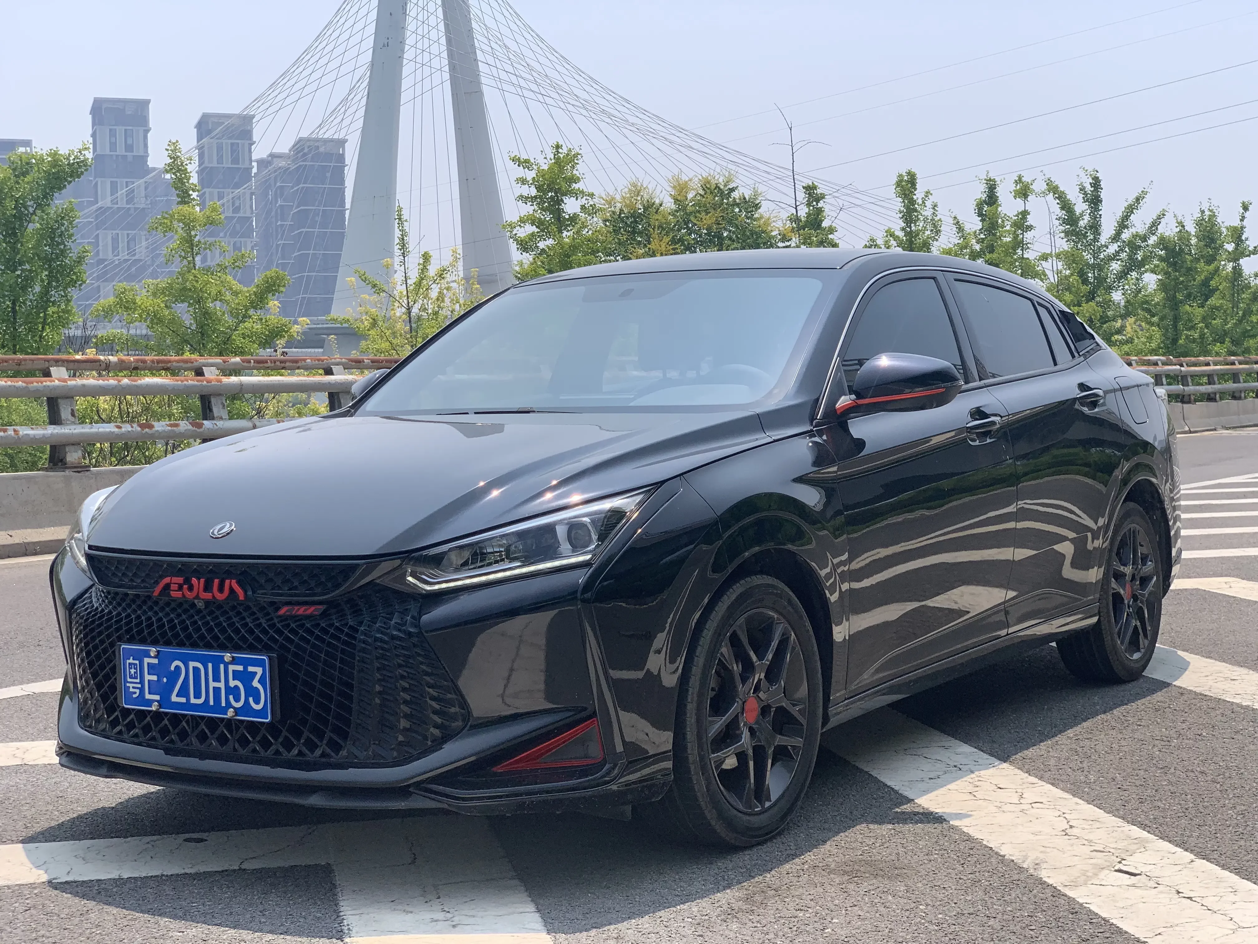 Dongfeng Yixuan