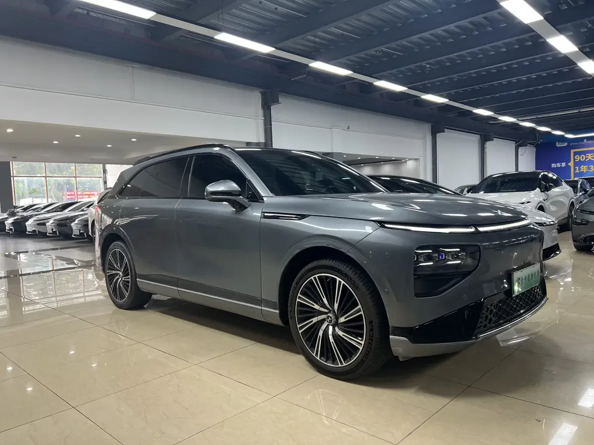 Xpeng G9
