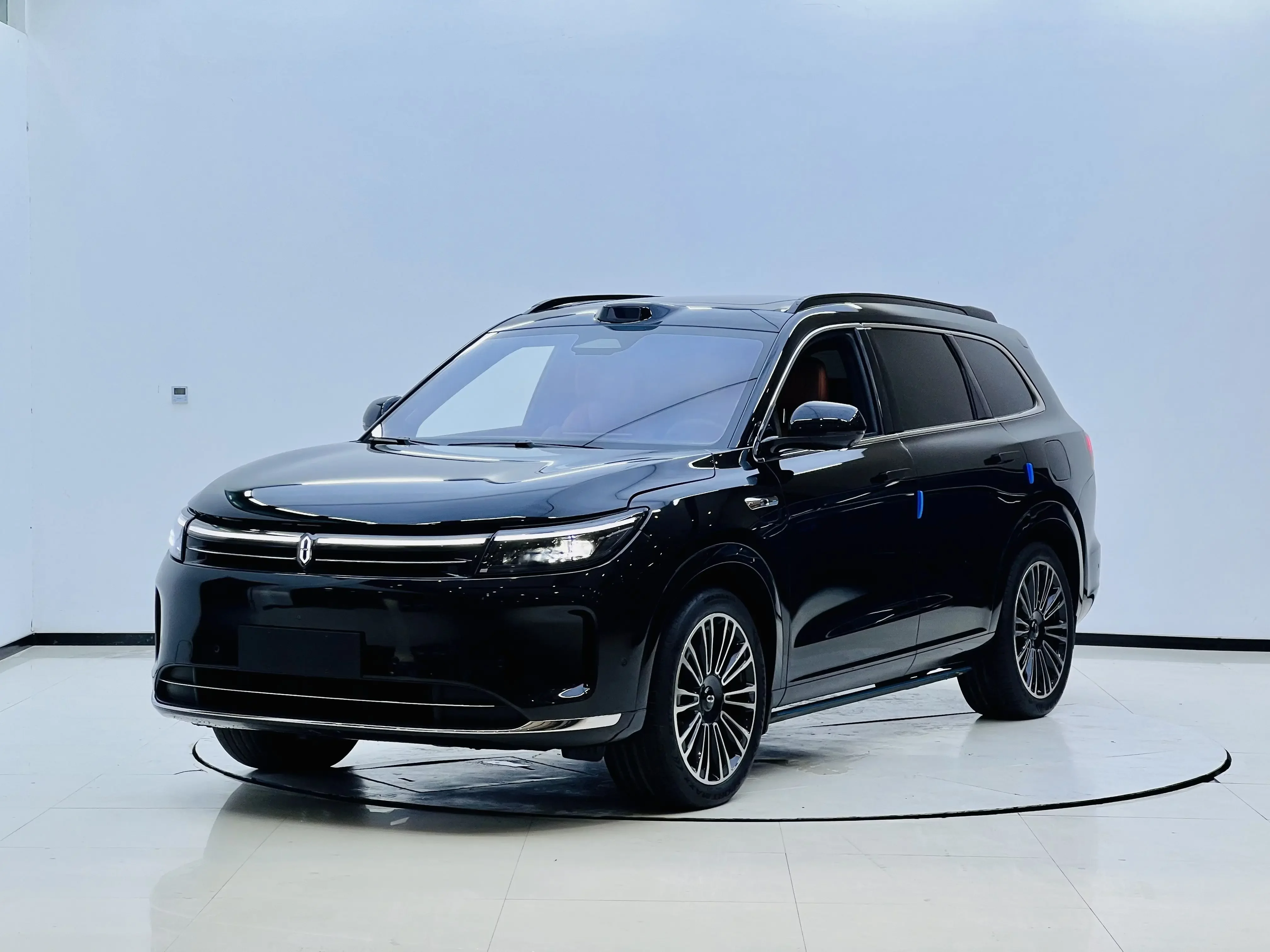 AITO M7