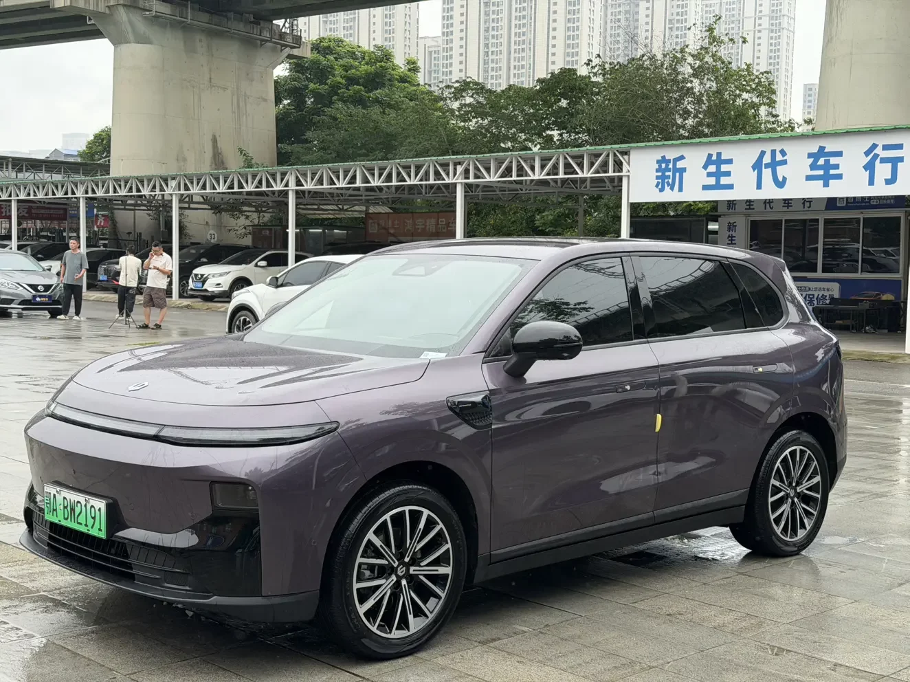 Leapmotor B10