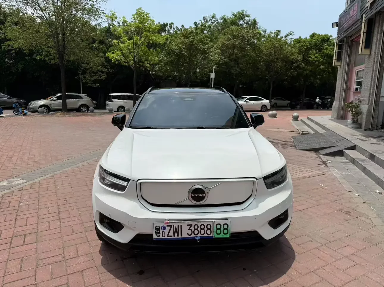 Volvo XC40 EV