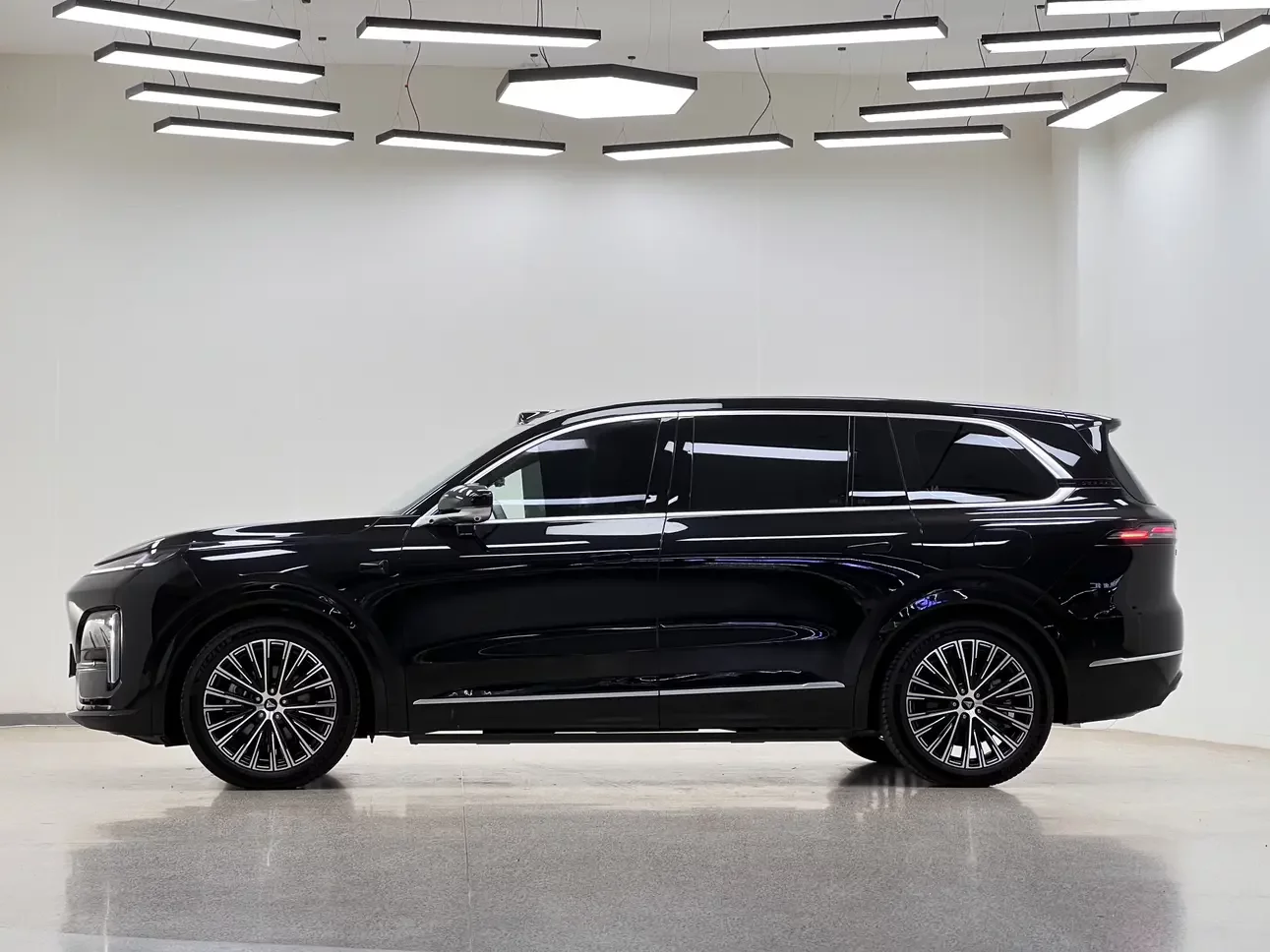 Deepal Dark blue S09