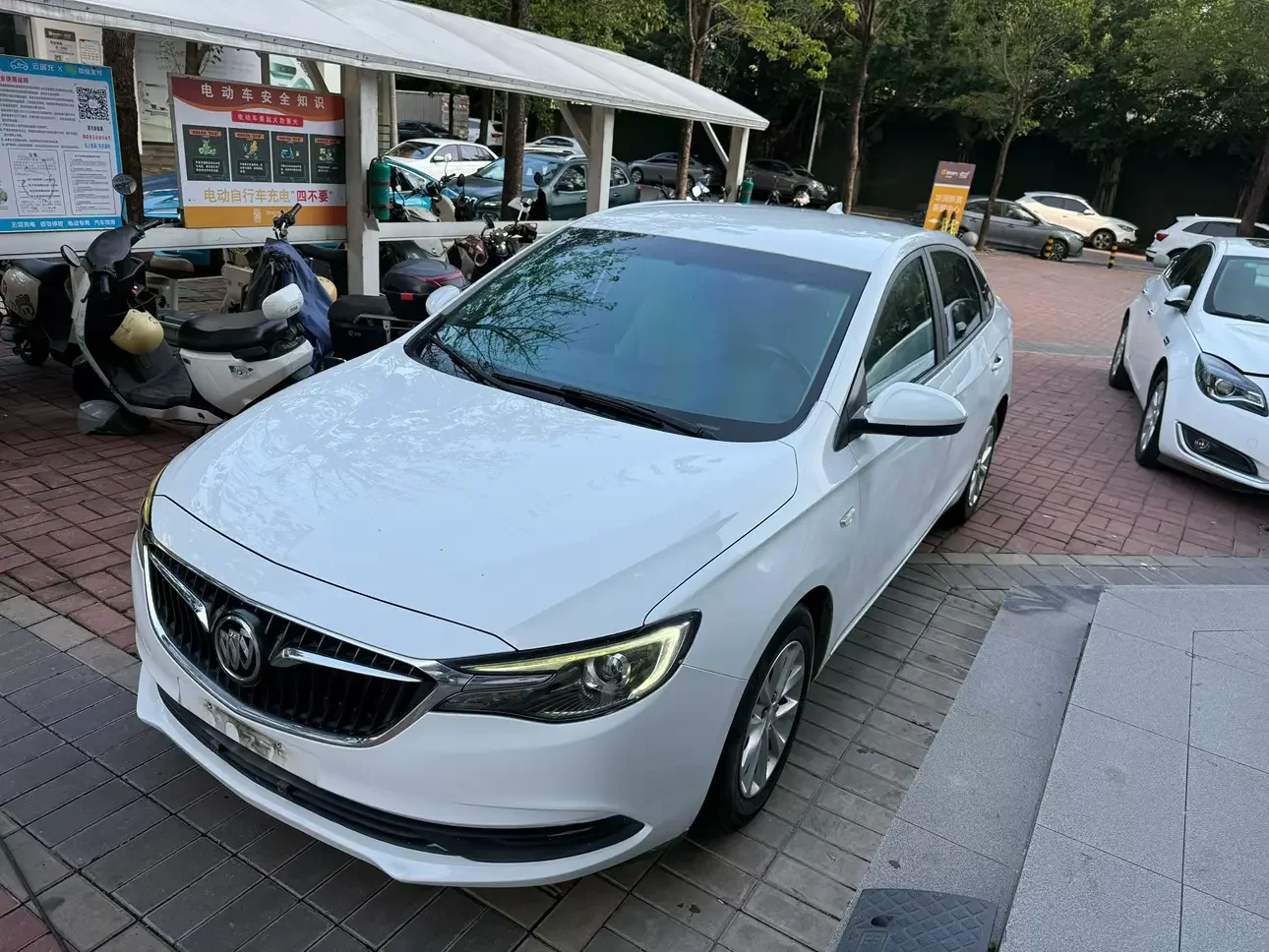 Buick Yinglang