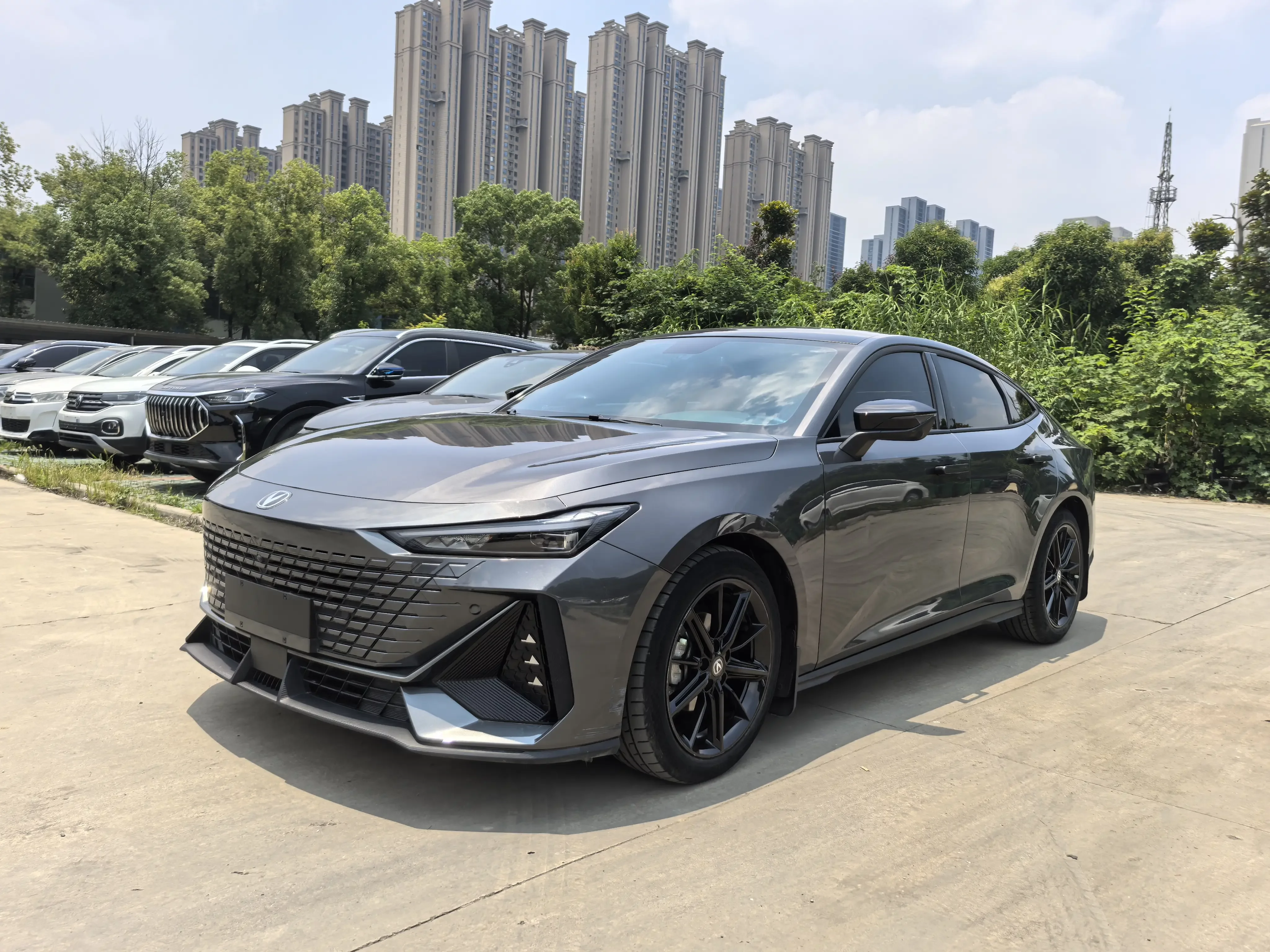 Changan UNI-V